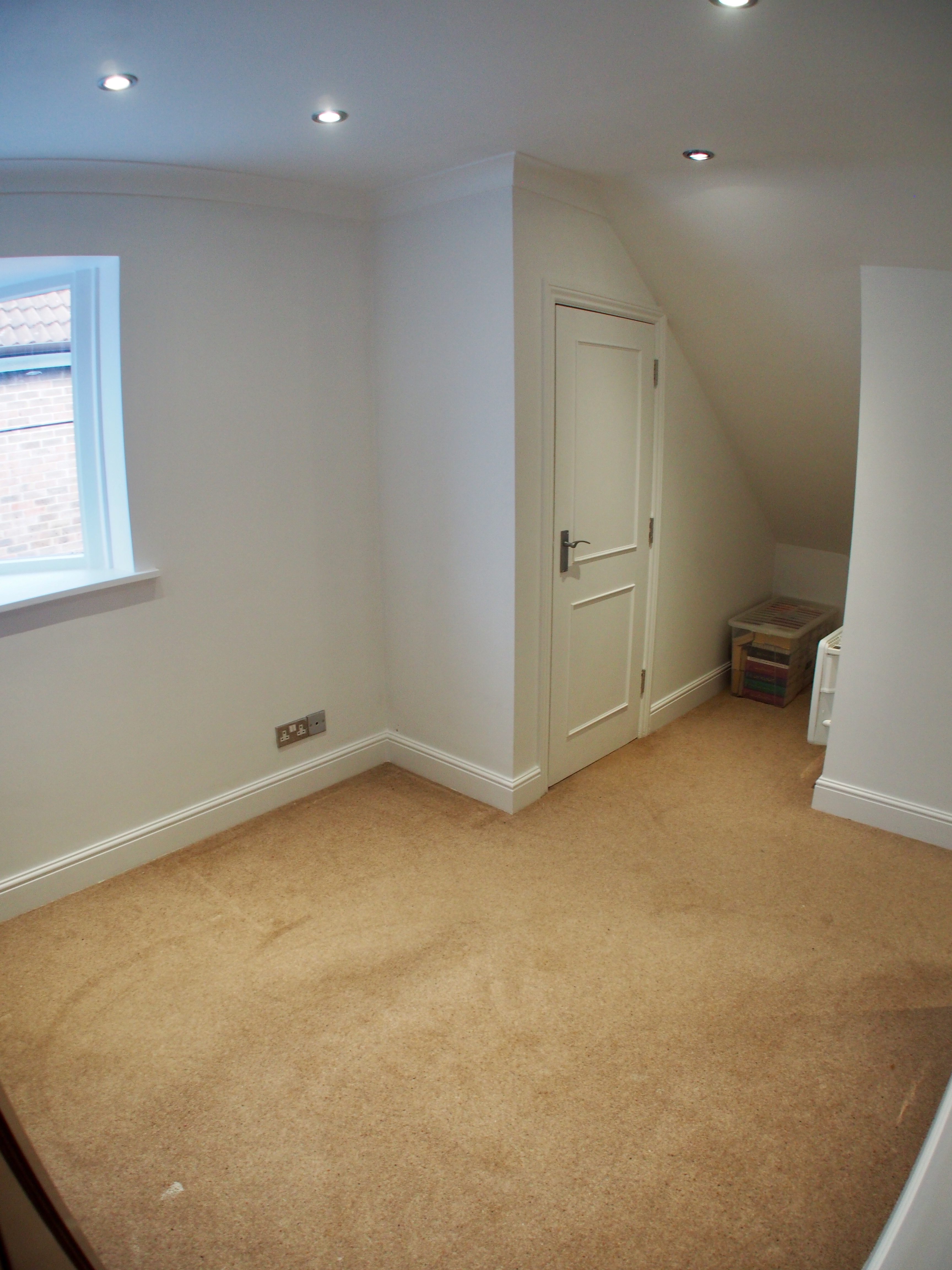 2 Bedroom Flat For In French Apartments Lansdowne Road Purley 320 000