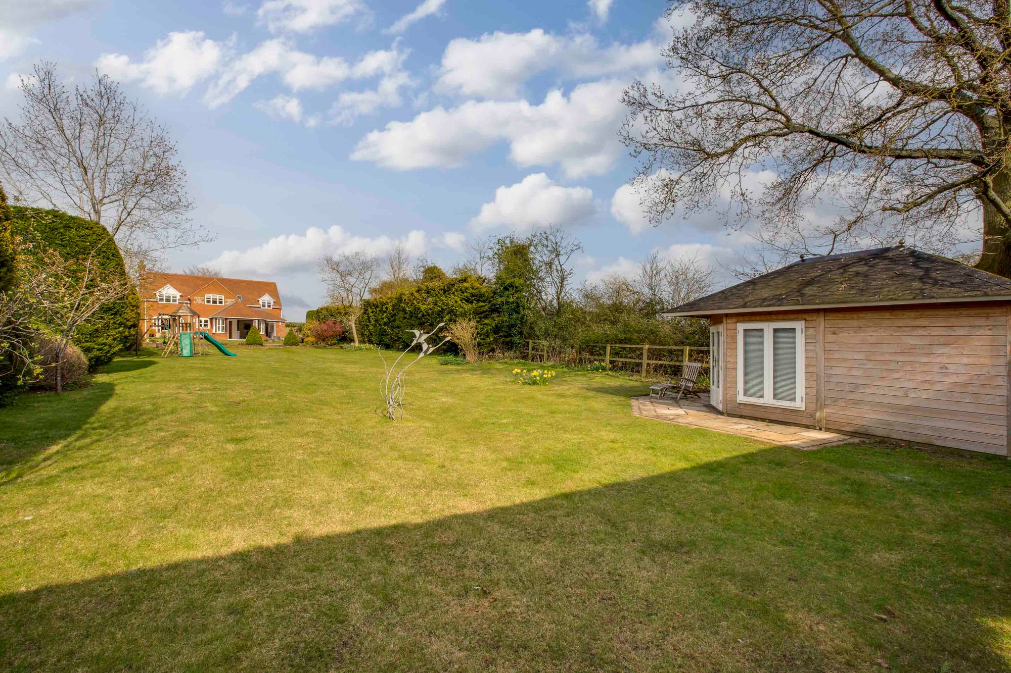 5 bedroom detached house for sale 0