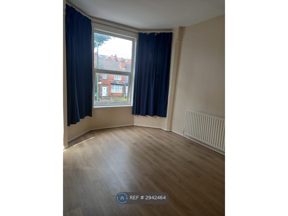 B Gregory Boulevard, Nottingham photo 3