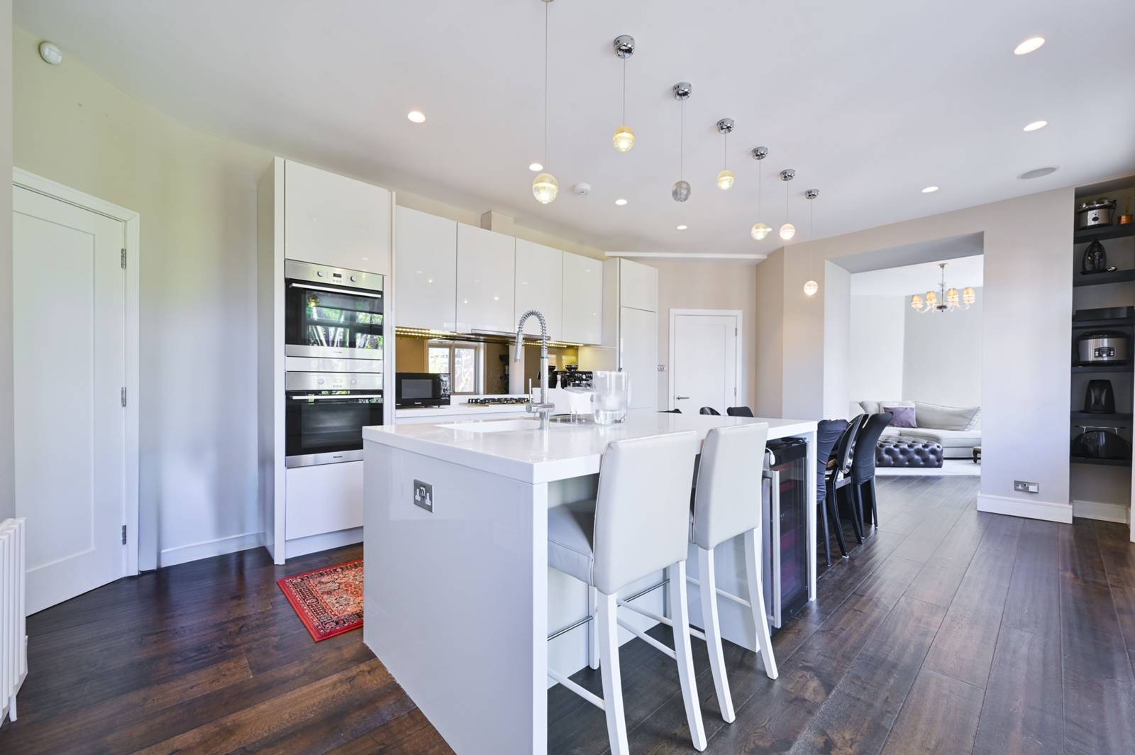 5 bedroom terraced house for sale