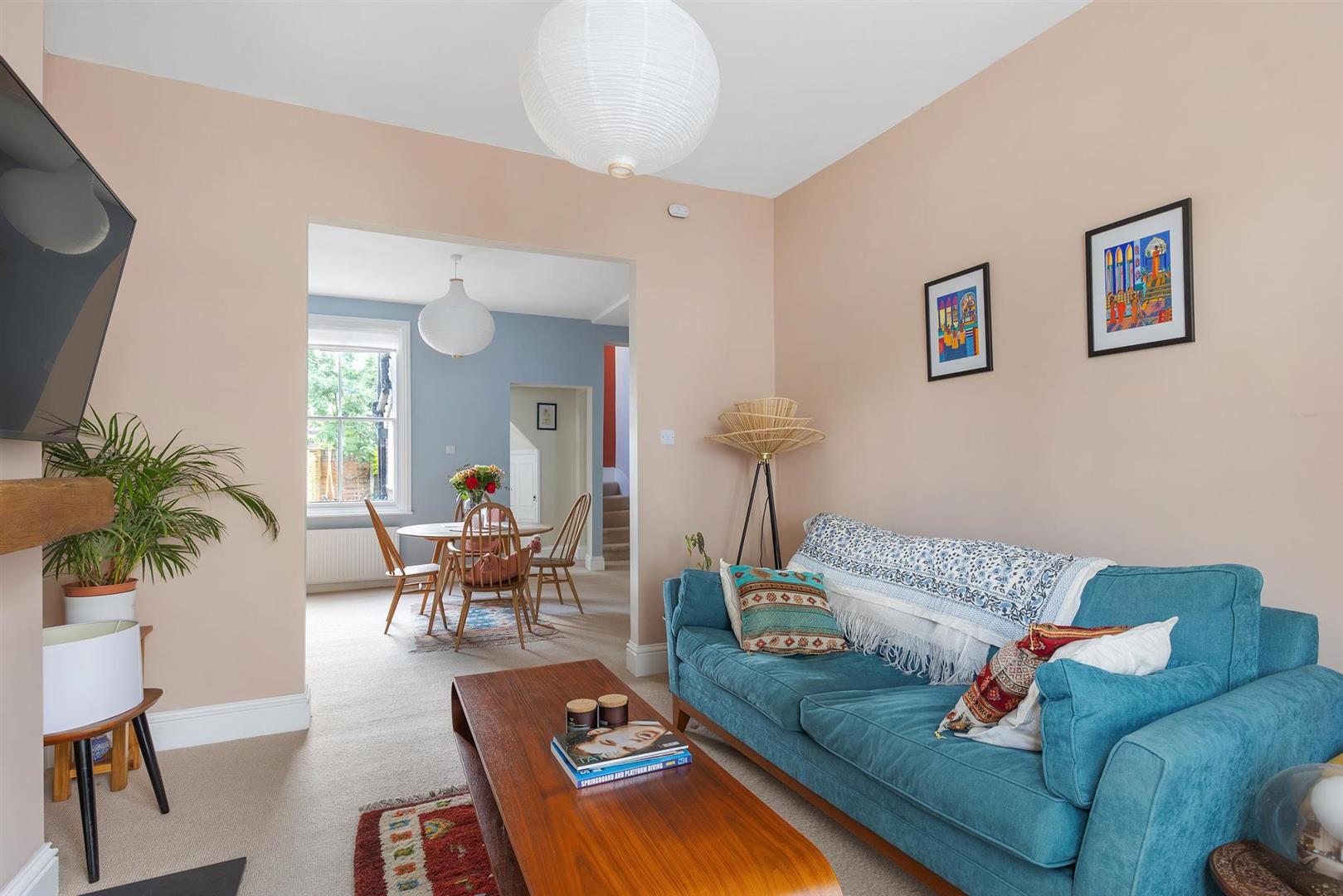 3 bedroom terraced house for sale 0