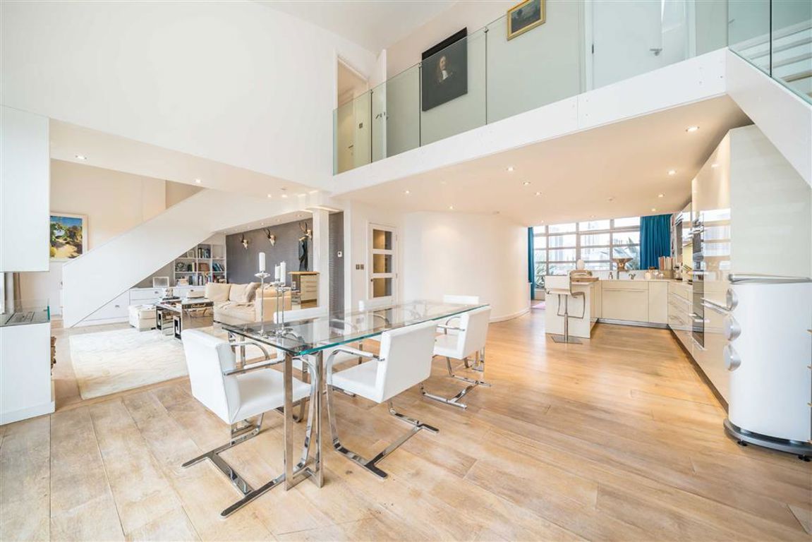 2 bedroom flat for sale 0