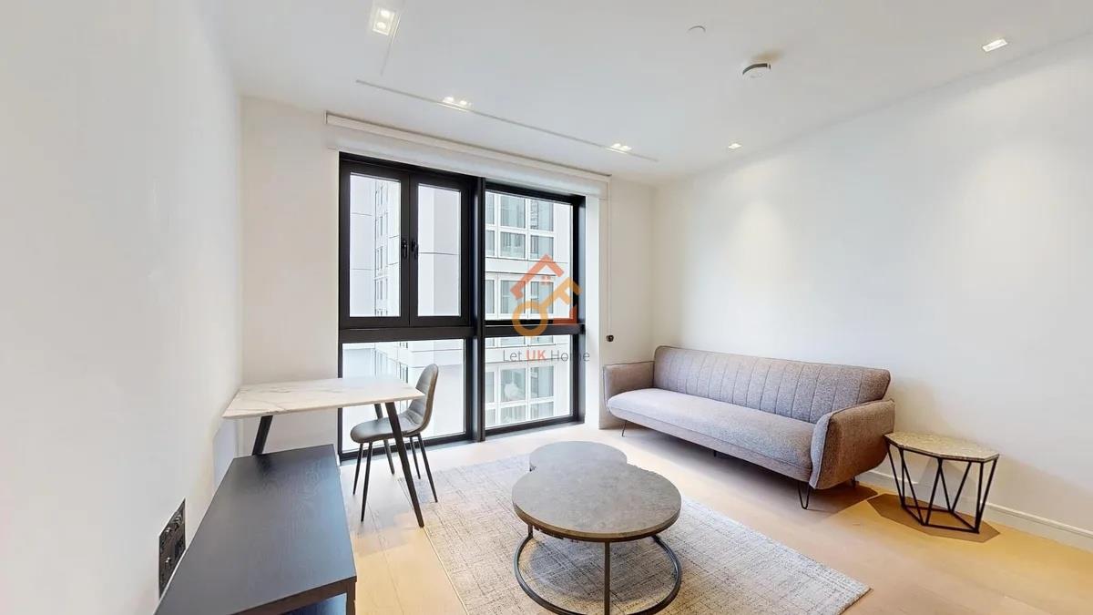 1-bed flat on Apartment W509, Lincoln Square, 18 Portugal Street, London, £6,283/mo