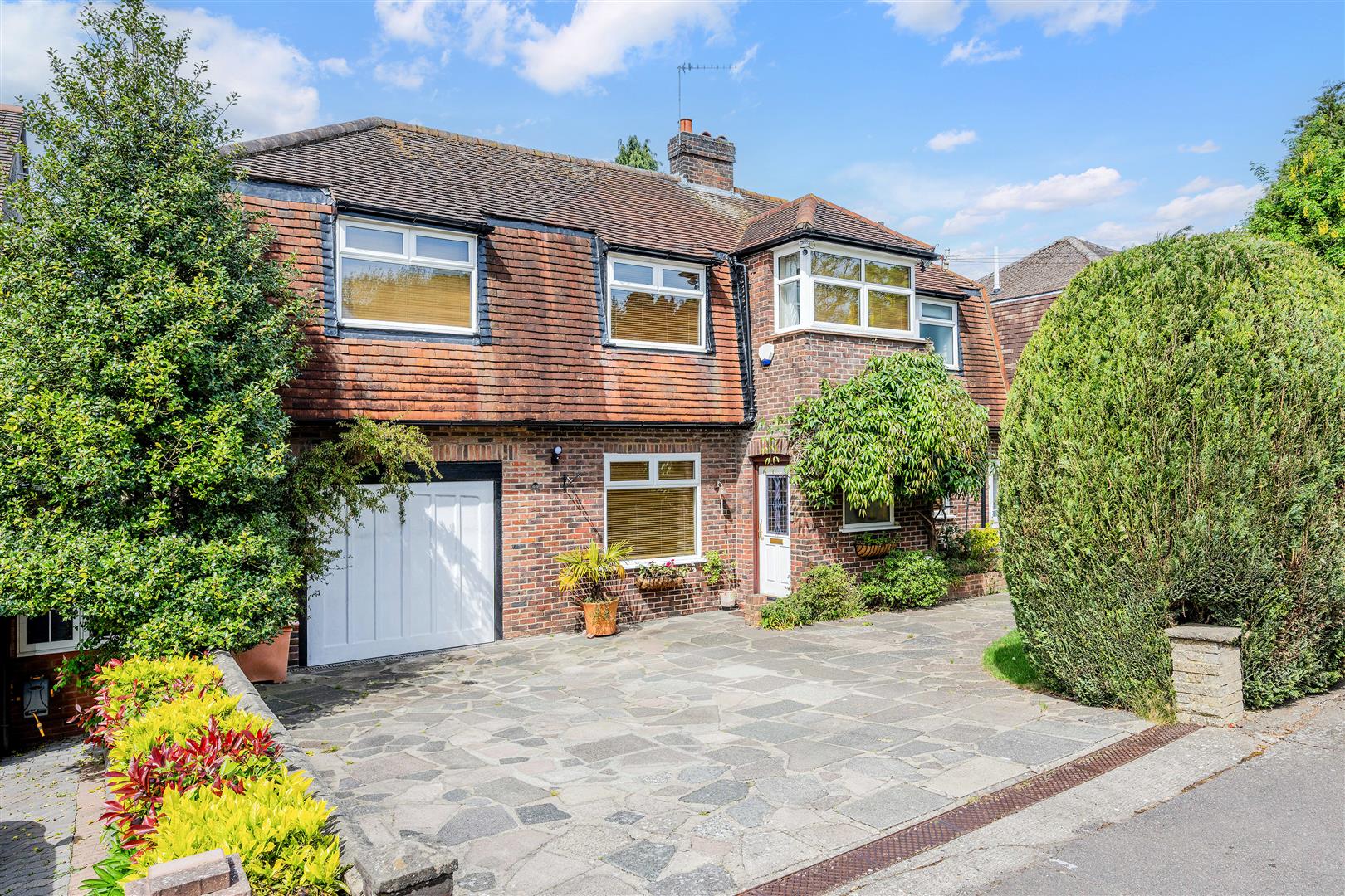 4 bedroom bungalow for sale