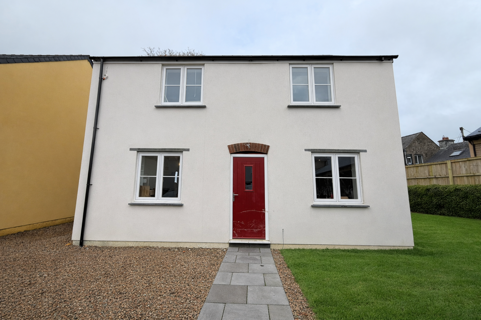 98, Court Meadow, Letterston photo 3