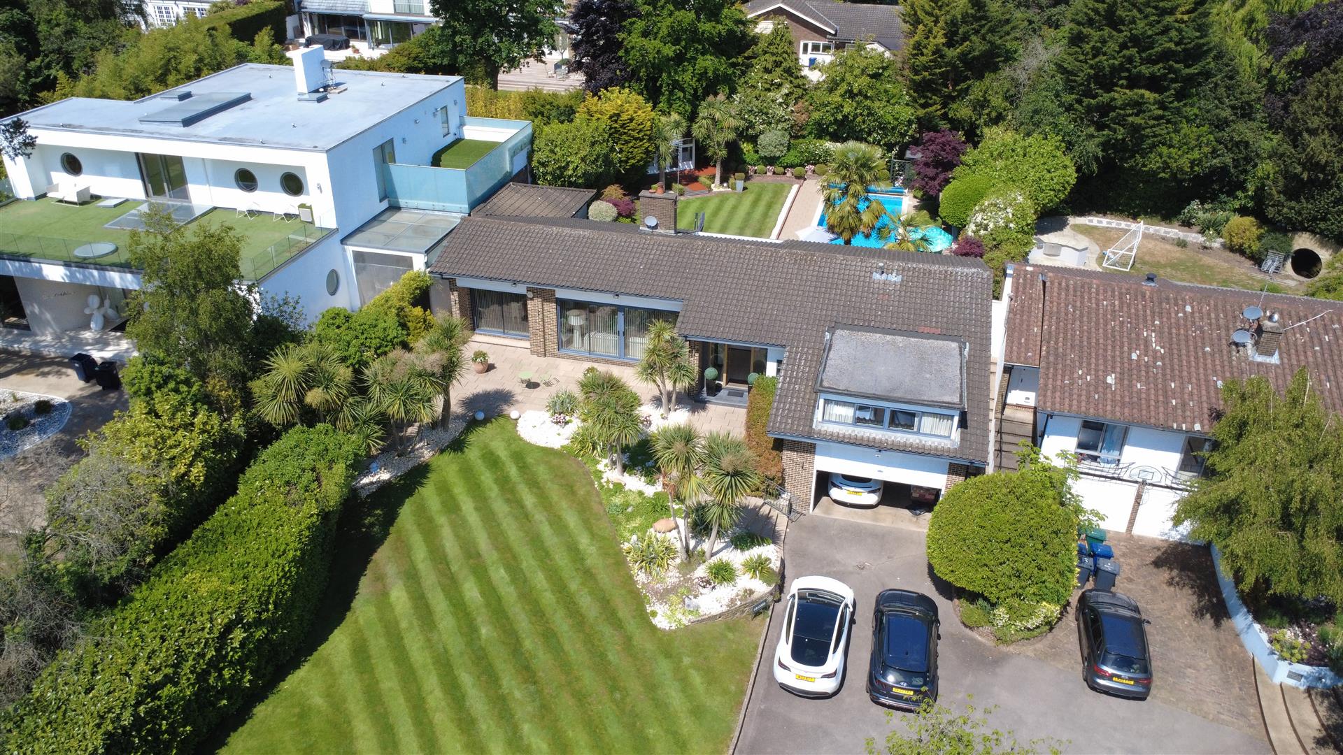 3 bedroom detached bungalow for sale 0