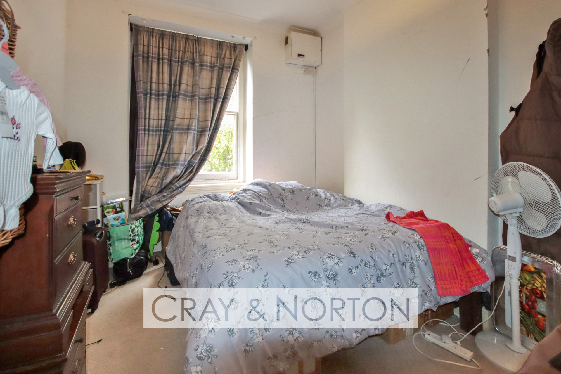 Flat 1 138, Woodside Green, London photo 3