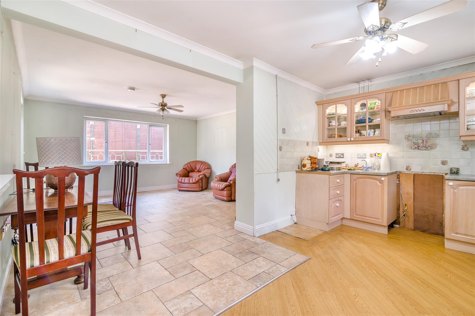 The Bungalow, Whitecroft Road, Lydney photo 4