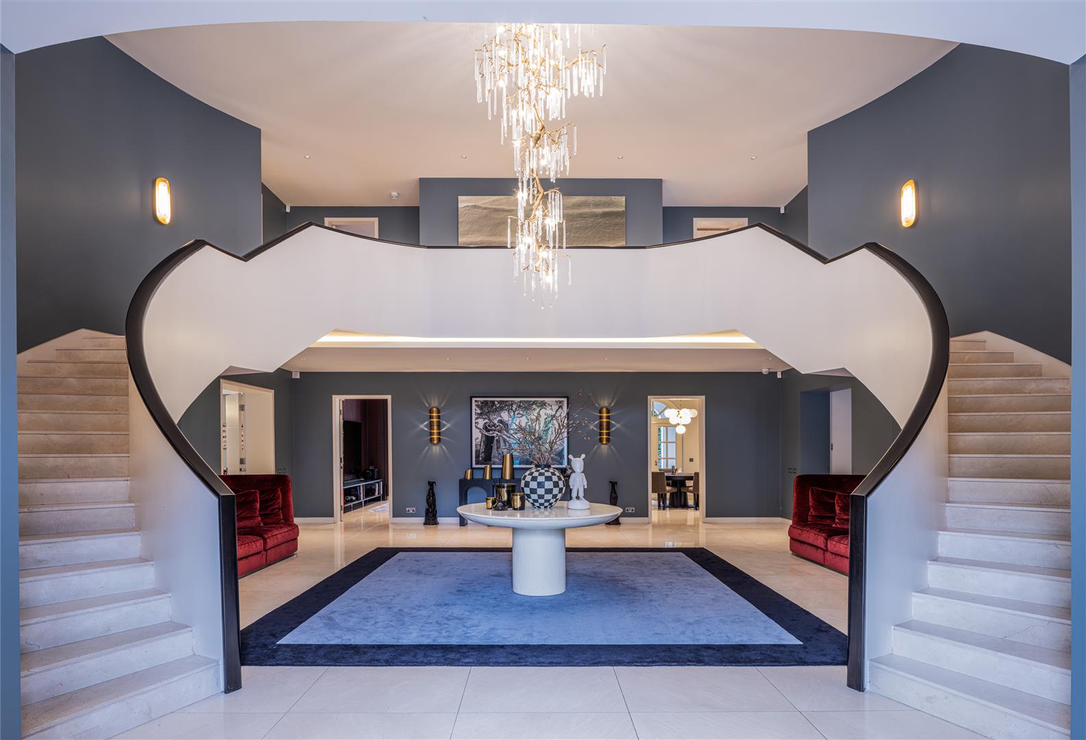 5 bedroom detached house for sale 0