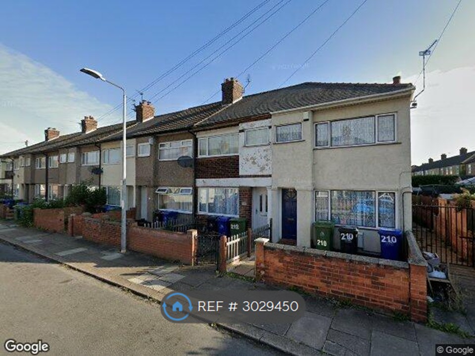 Lord Street, Grimsby photo 4