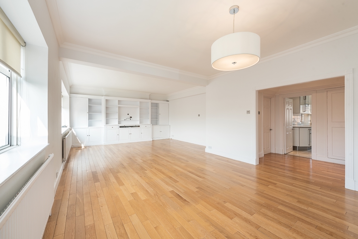 Flat 32, Avenue Close, Avenue Road, London photo 4