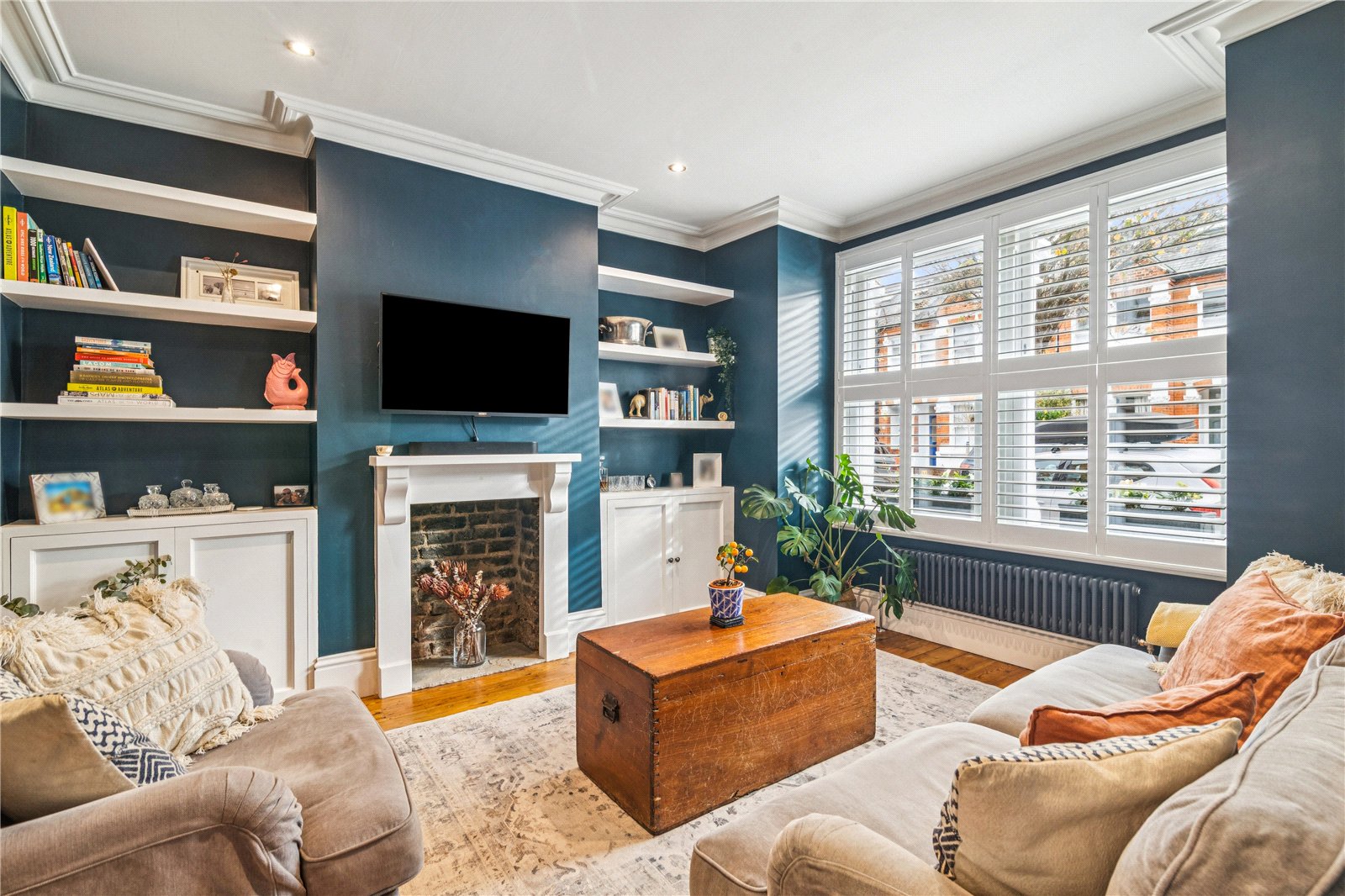 3 bedroom detached house for sale 0