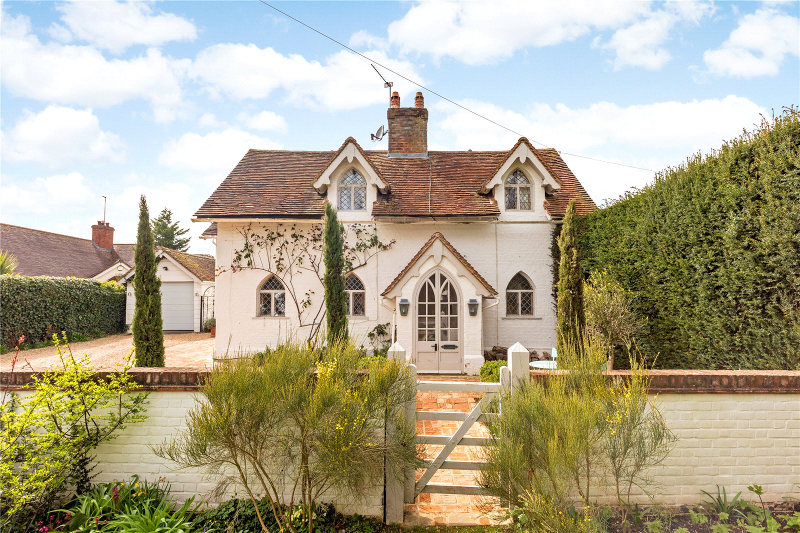 5 bedroom detached house for sale in Jubilee Road, Littlewick Green