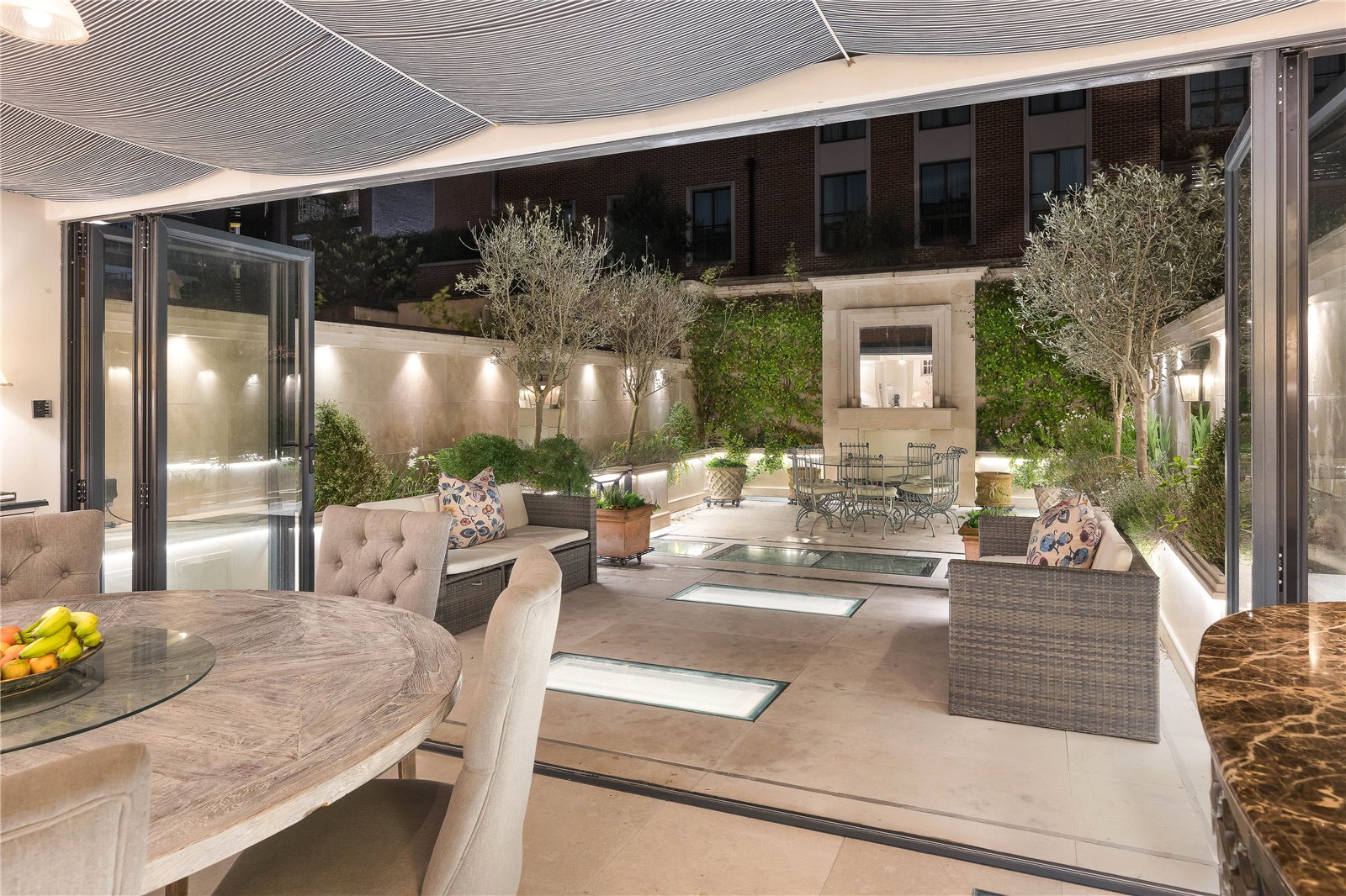 6 bedroom terraced house for sale 0