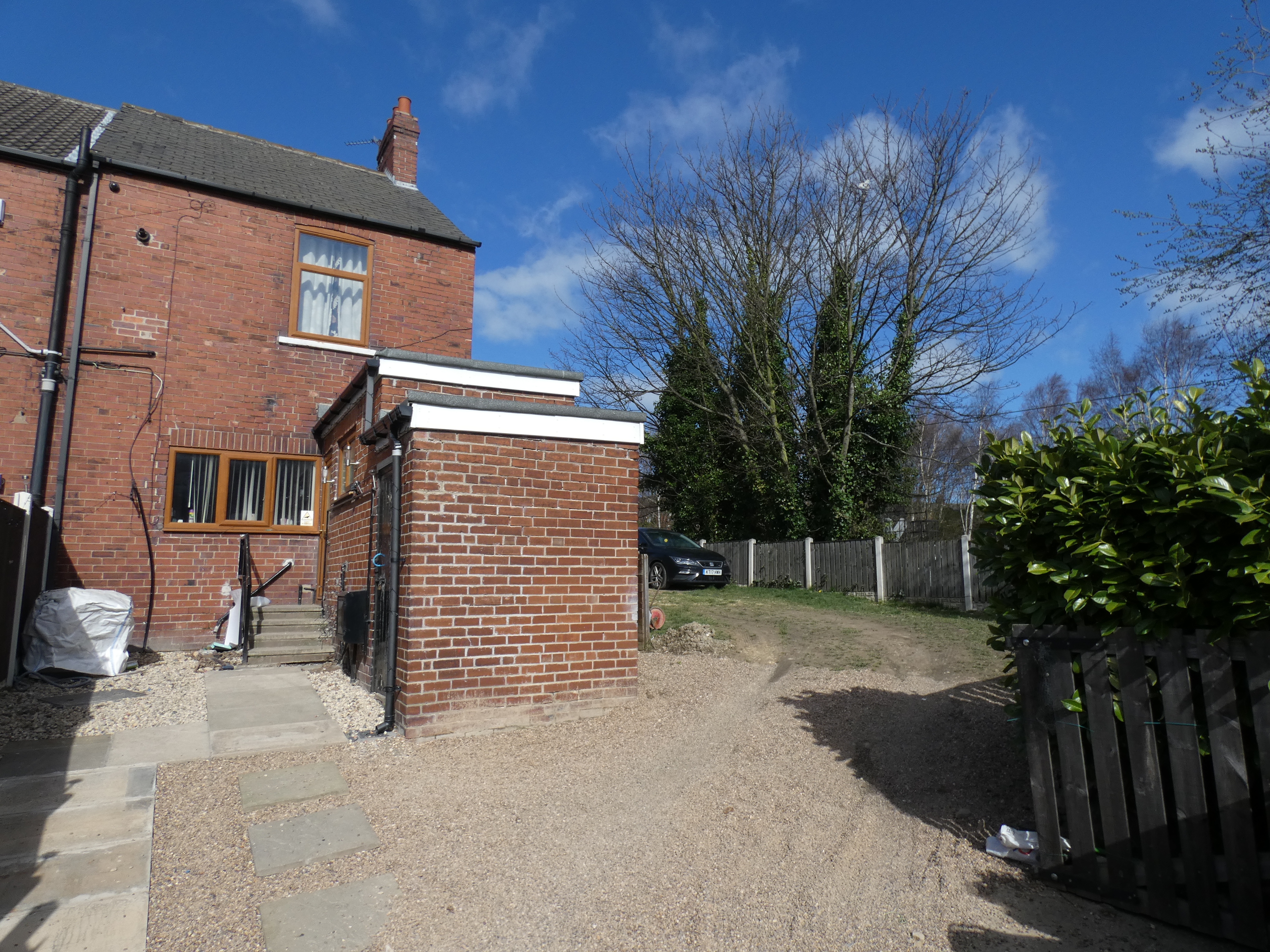 3 Bedrooms Terraced house for sale in Holgate Terrace, Fitzwilliam, Pontefract WF9