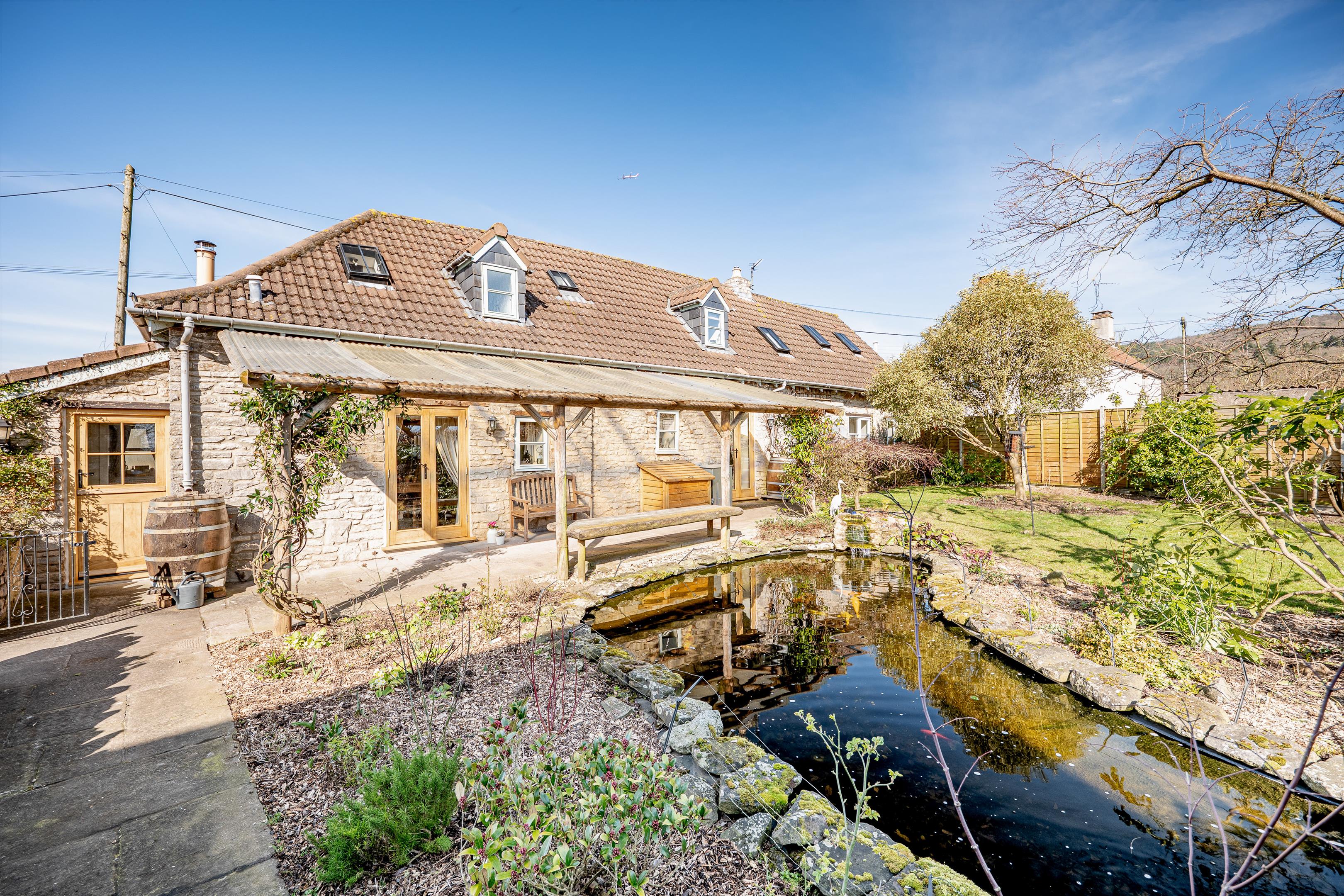 4 bedroom detached house for sale 0