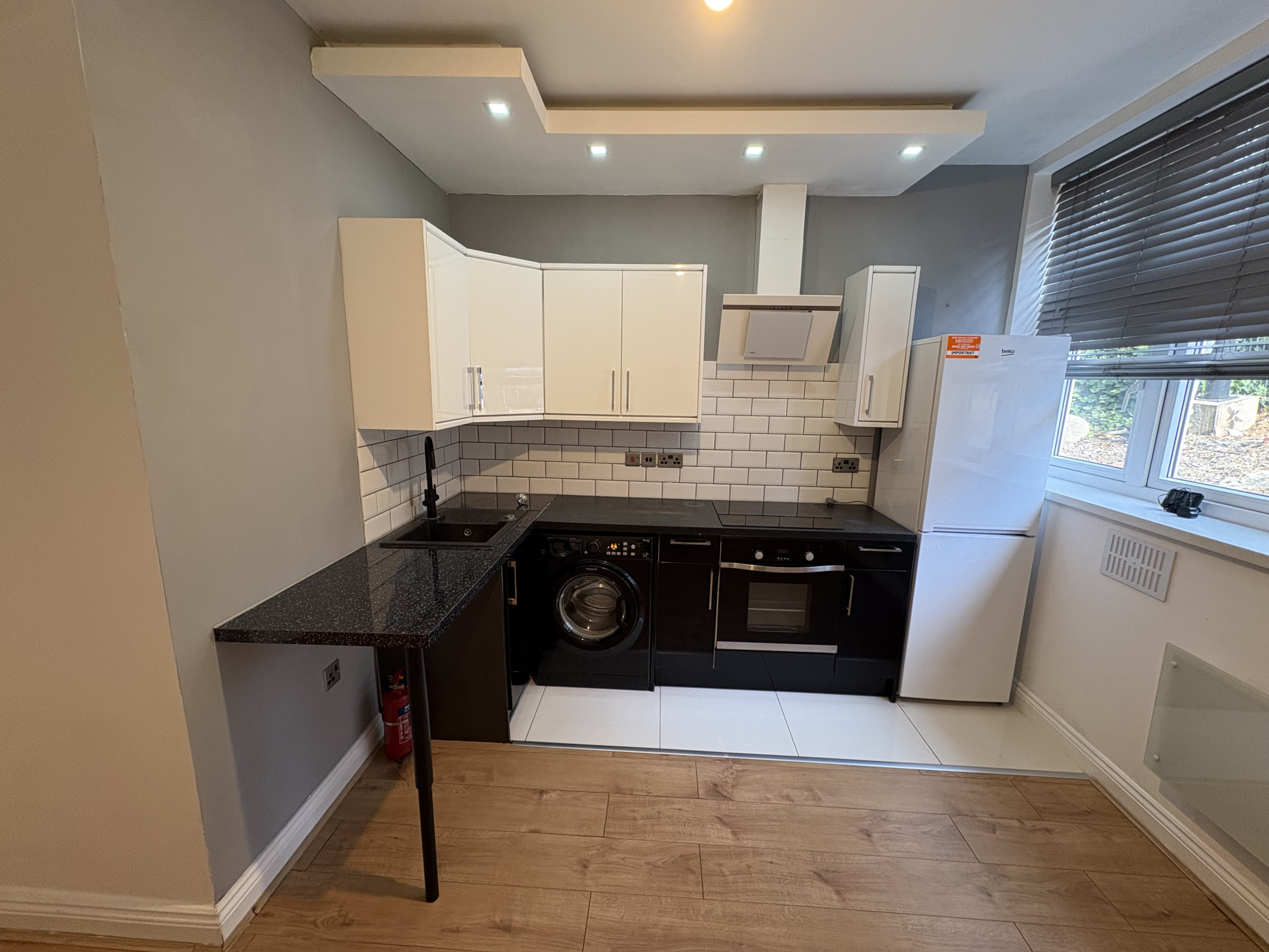 Flat 13, Mill House, Southall photo 4