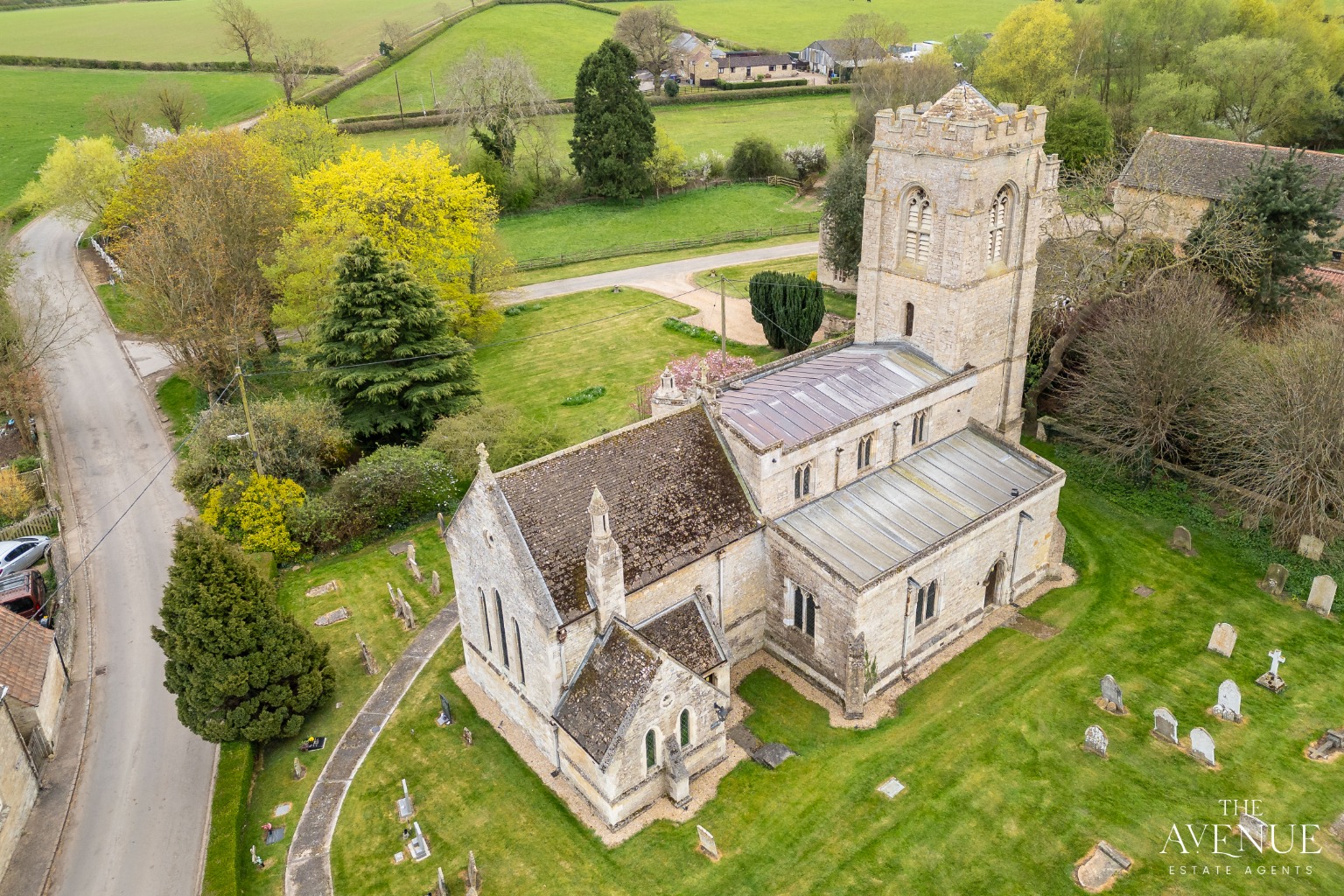 4 bedroom country house for sale 0