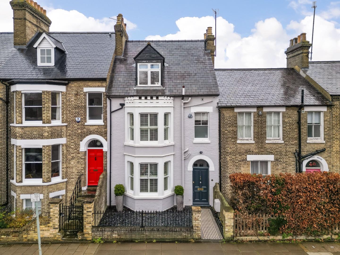 4 bedroom terraced house for sale in London