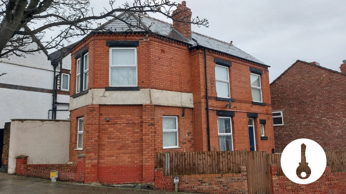 241, Church Road, Birkenhead photo 2