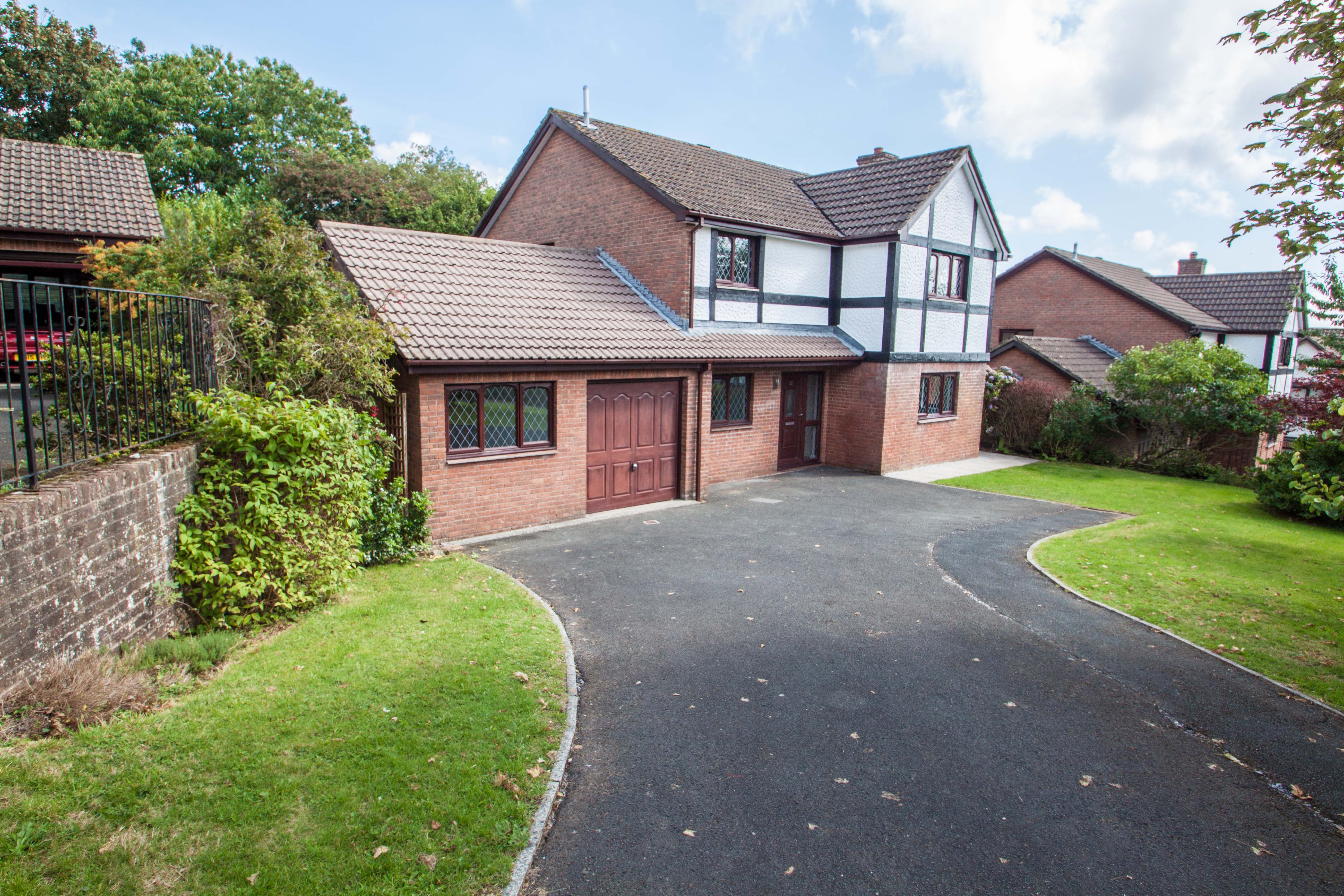 Free property report 21 Long Park Drive, Woolwell, PL6 7QE Chimnie