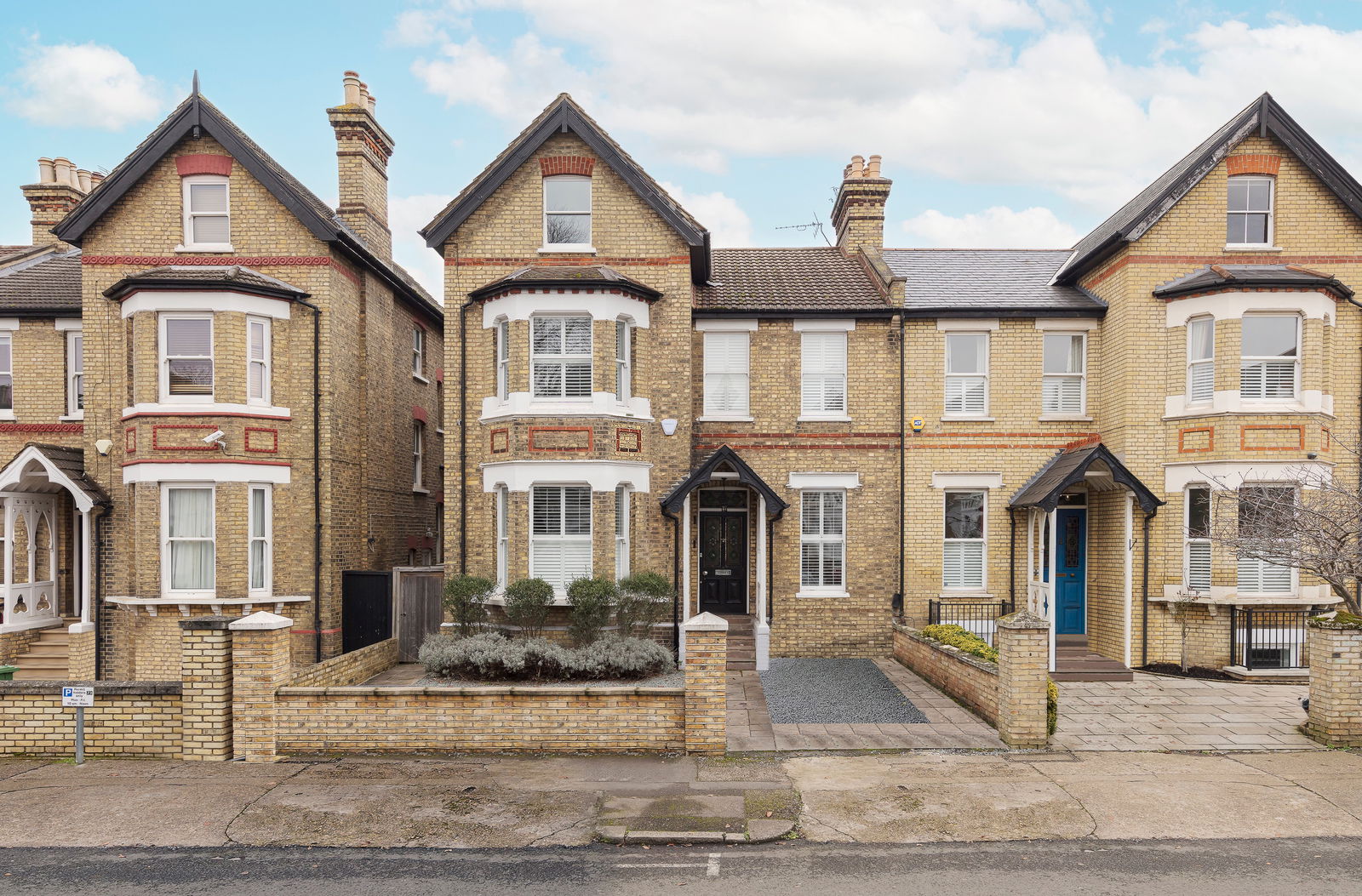3 bedroom new flat for sale