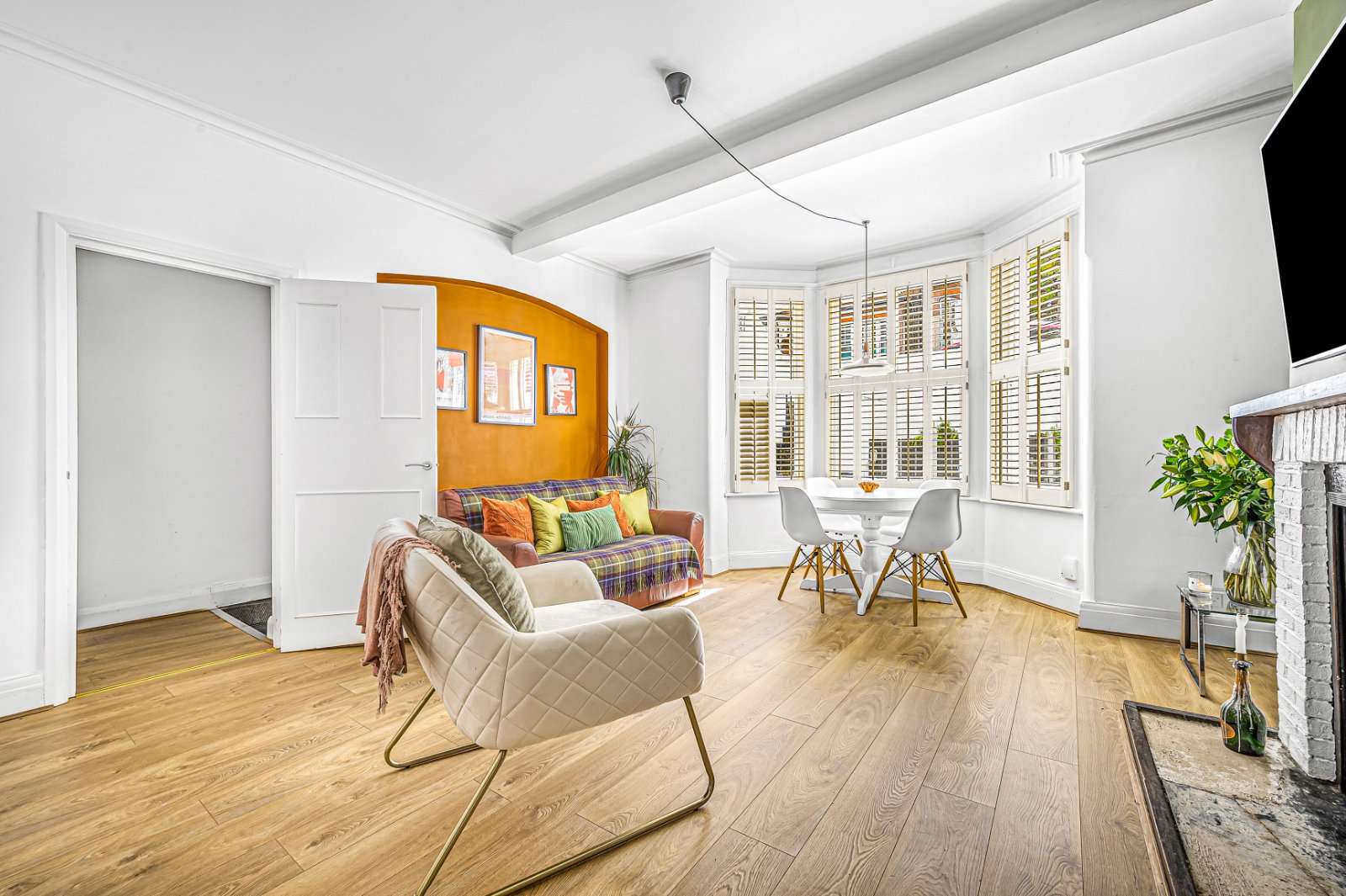 2 bedroom flat for sale 0