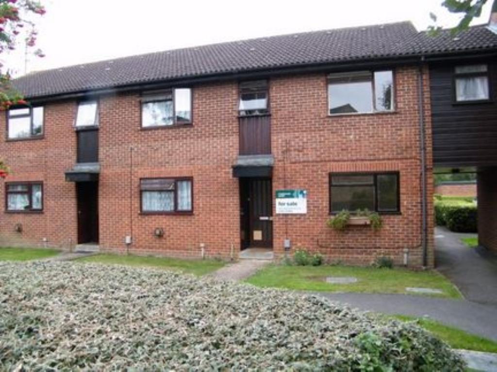 70, Wellesley Close, Ash Vale photo 5
