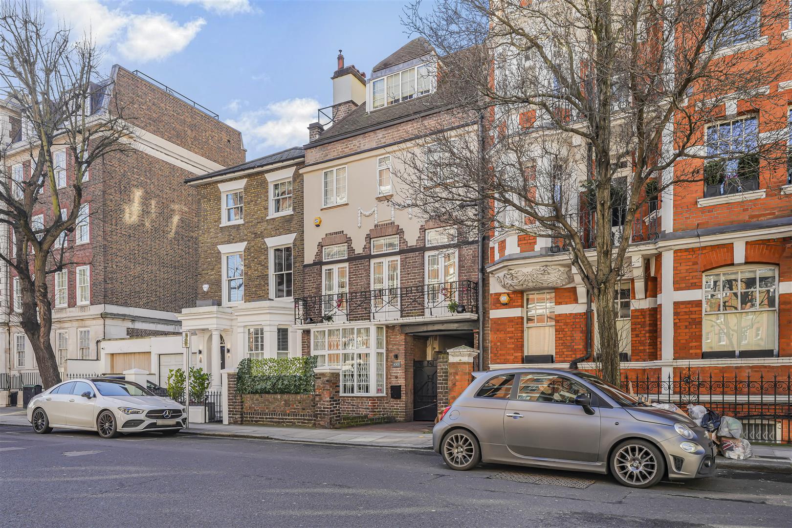 4 bedroom terraced house for sale 0
