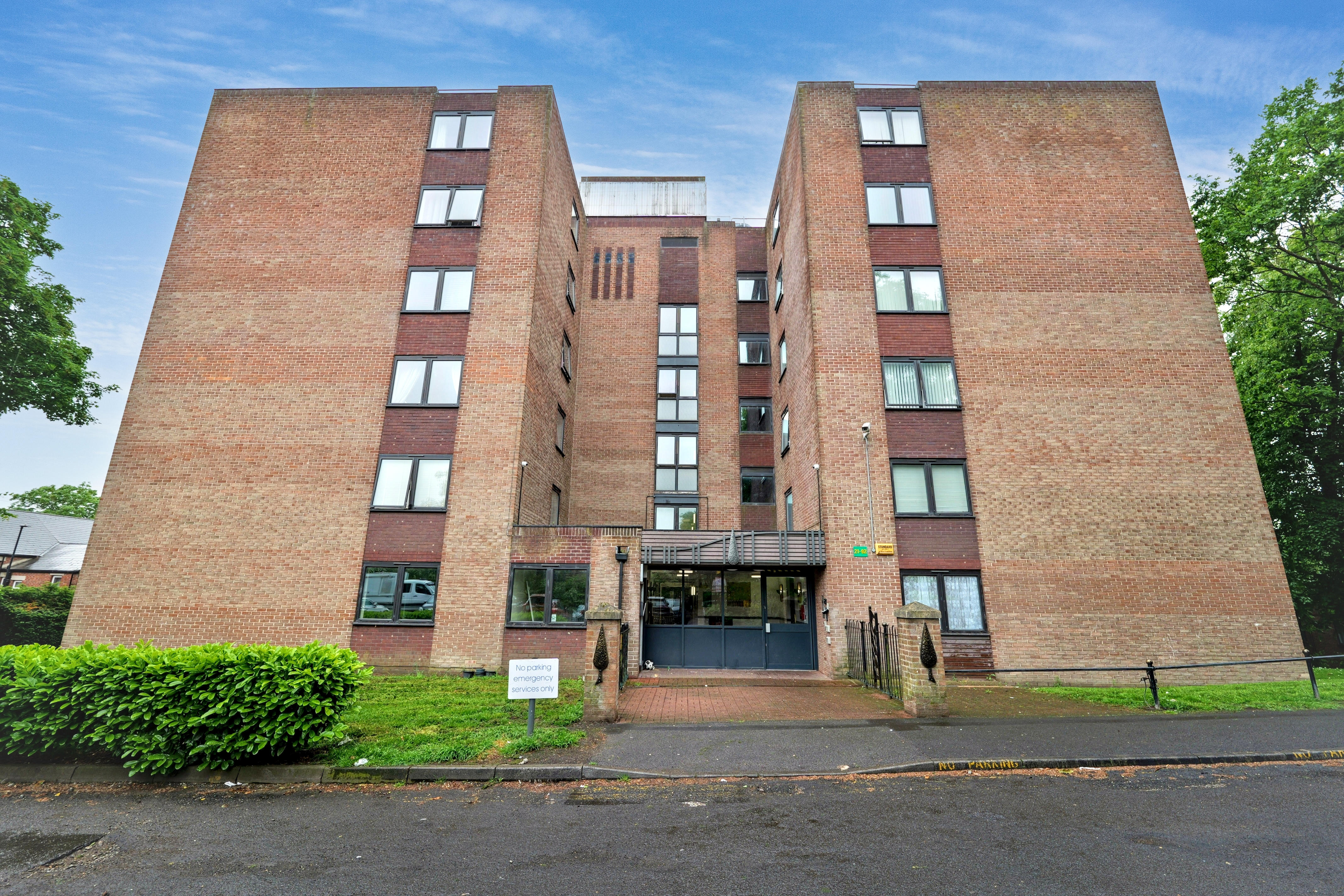Flat 23 Benwell Close, Newcastle Upon Tyne photo 2