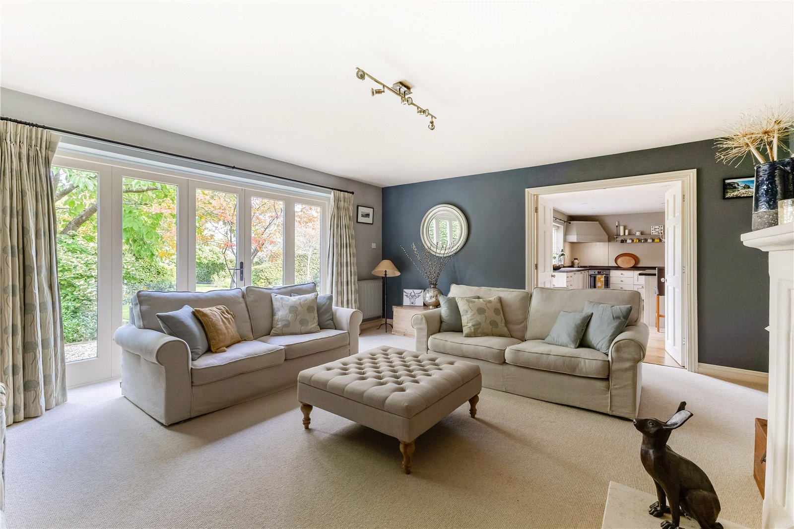 4 bedroom detached house for sale 0