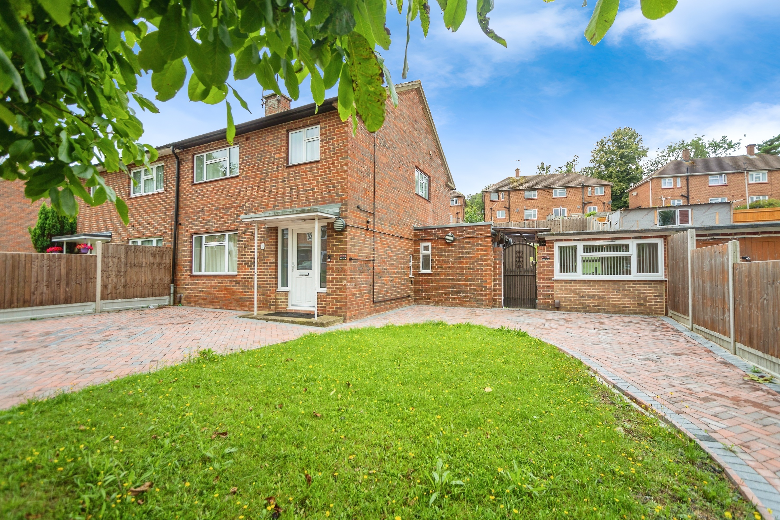 Free property report 242, The Tideway, Rochester, ME1 3QD - Chimnie
