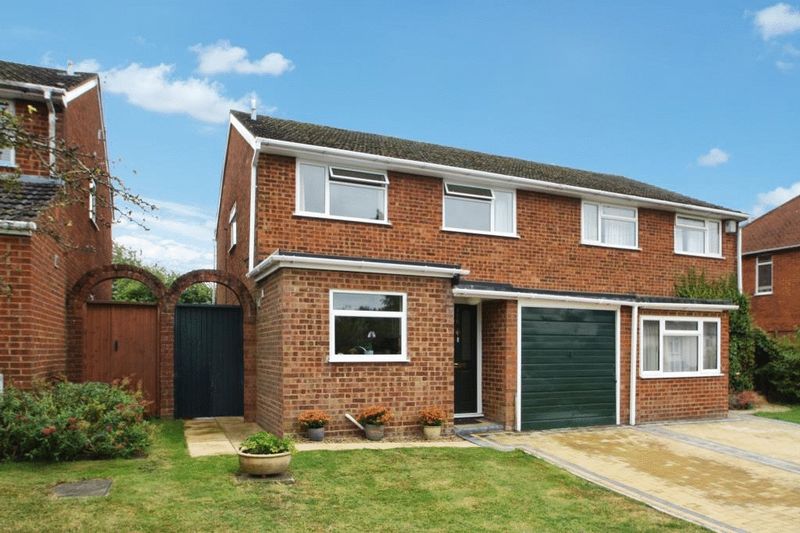 Free property report 118 Cock Lane, High HP13 7EA Chimnie