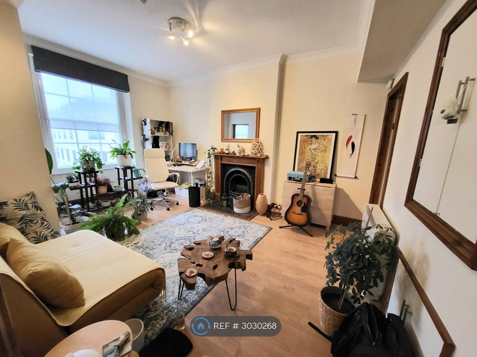 Flat   Regent Street, Clifton, Bristol photo 5
