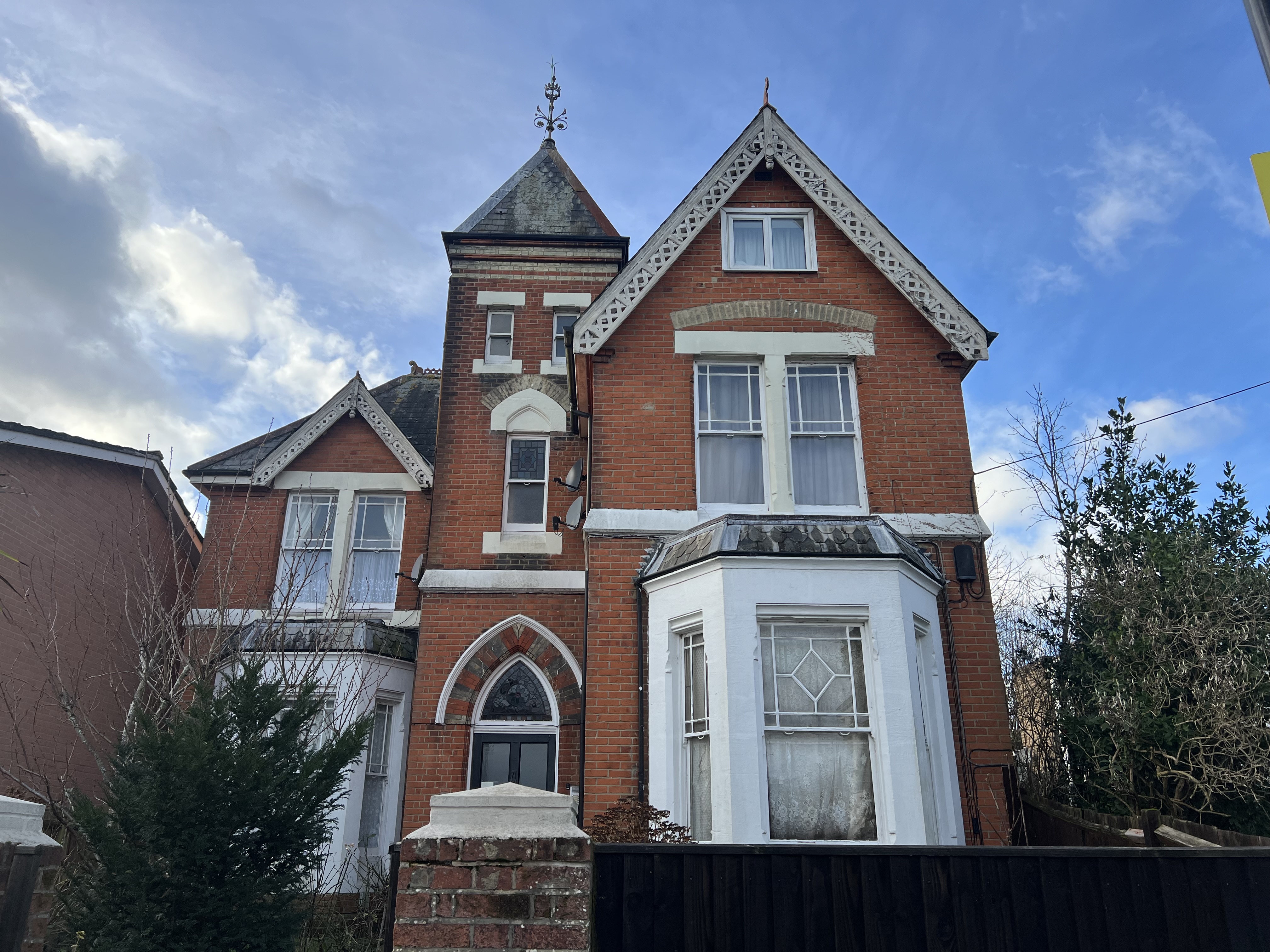 24, Cargate Avenue, Aldershot photo 5