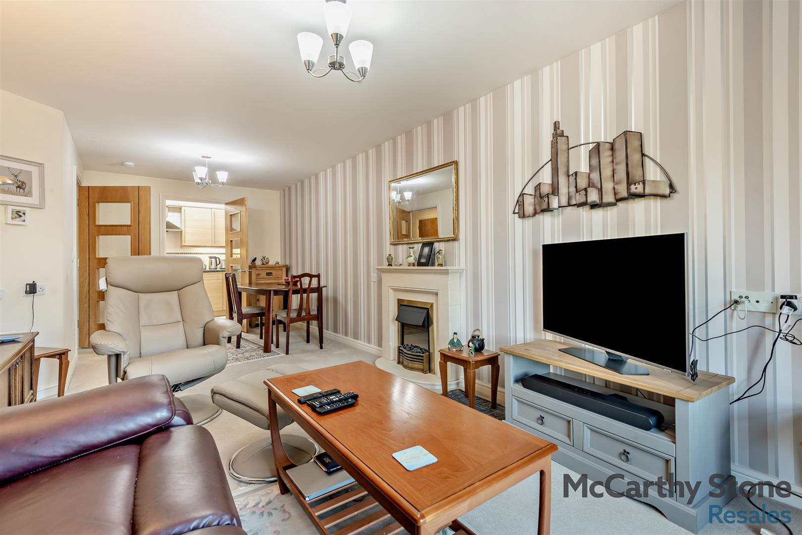 29 Sanderling Court, Wimborne Road, Bournemouth photo 4