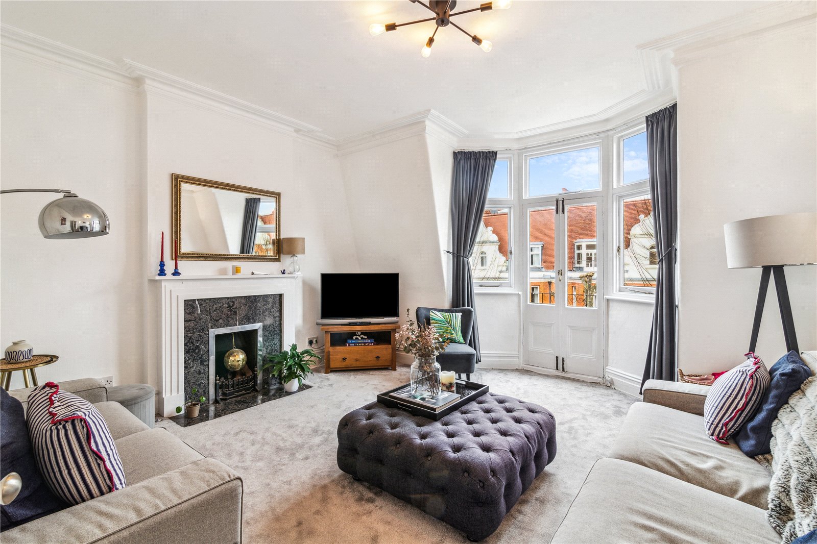 3 bedroom flat for sale 0