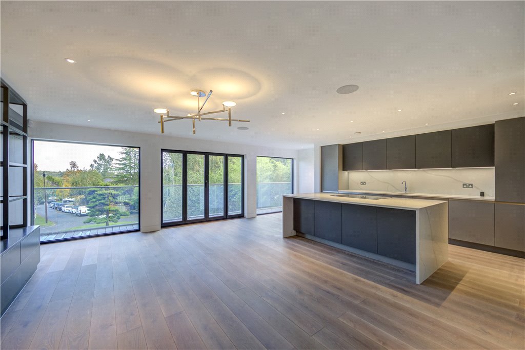 4 bedroom semi-detached new house for sale 0