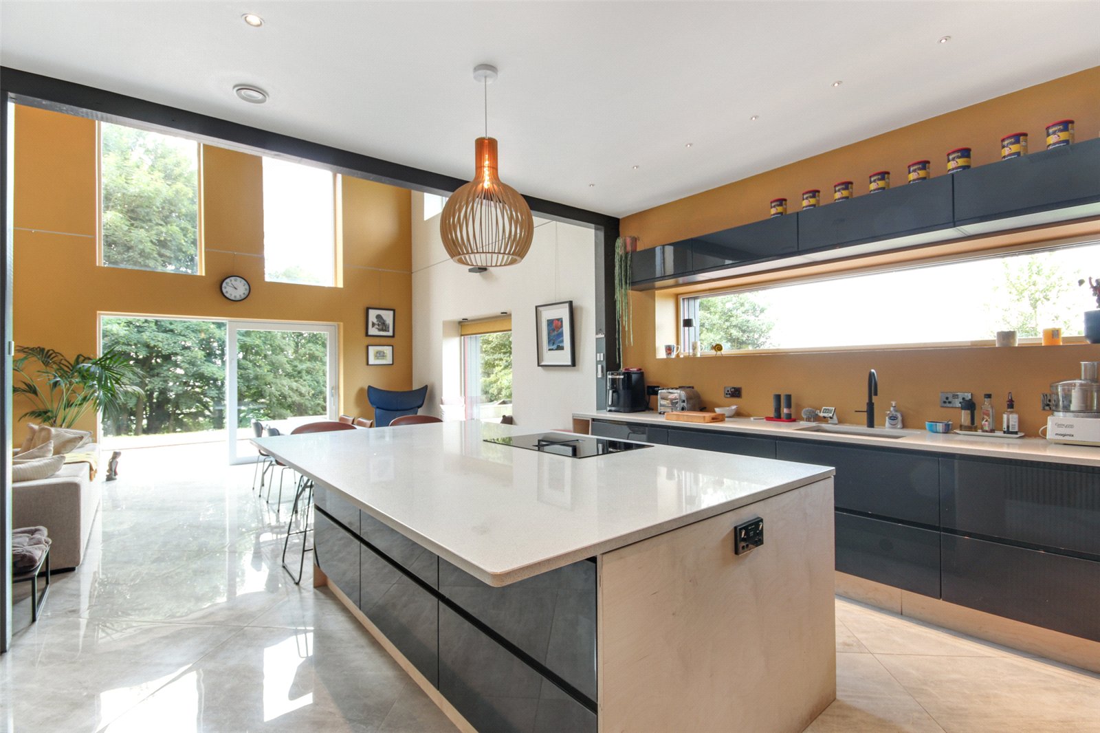 3 bedroom detached house for sale 0