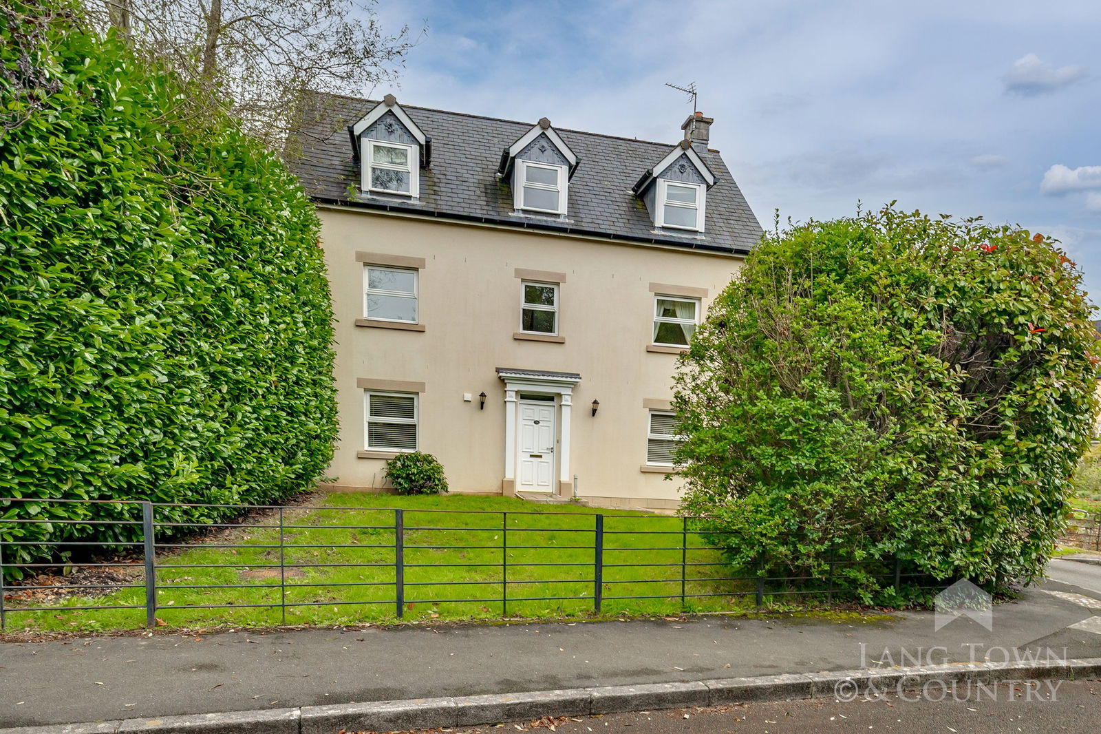 5-bed detached on 26, Conqueror Drive, Plymouth, £575,000