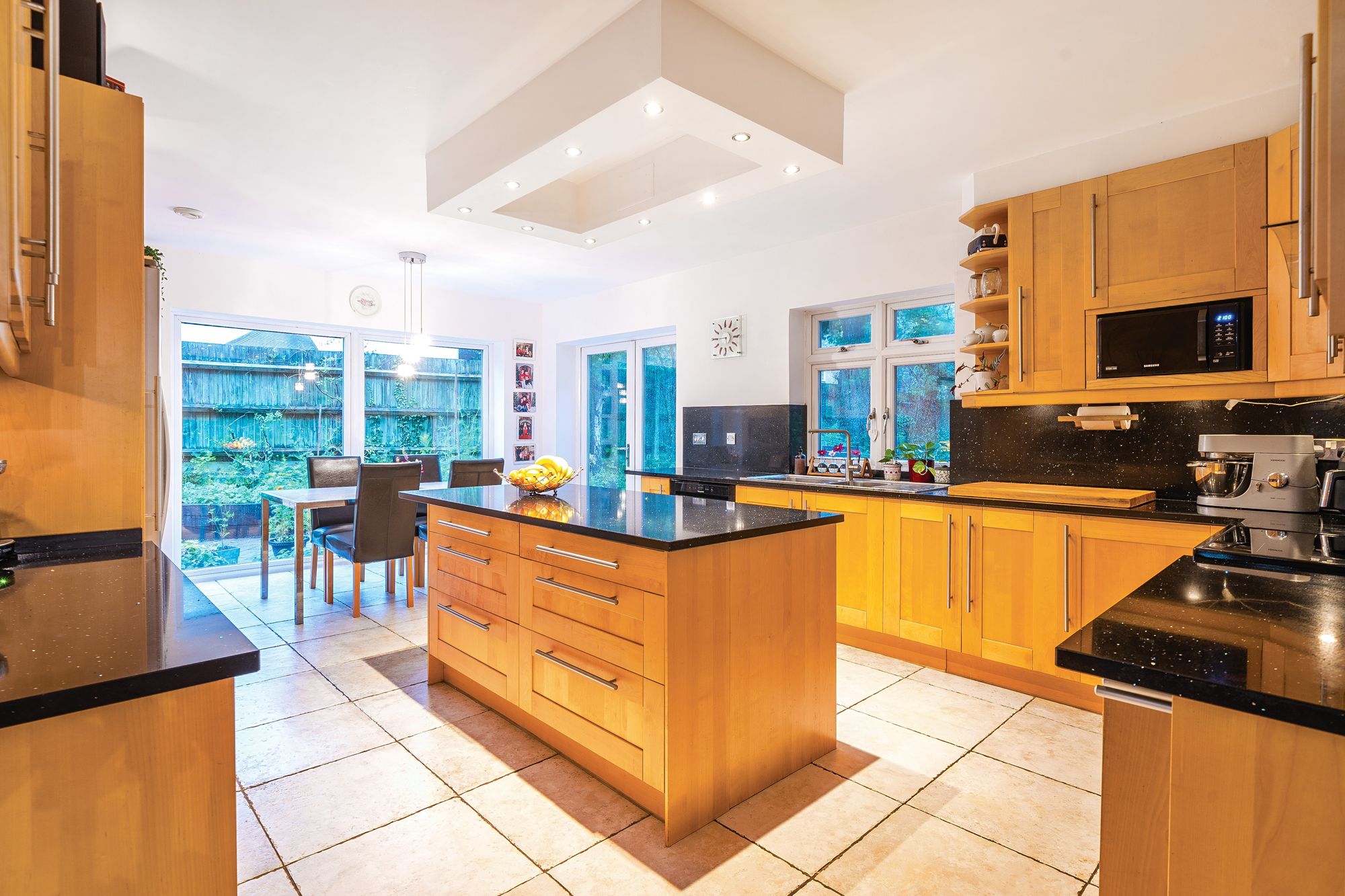 4 bedroom detached house for sale 0