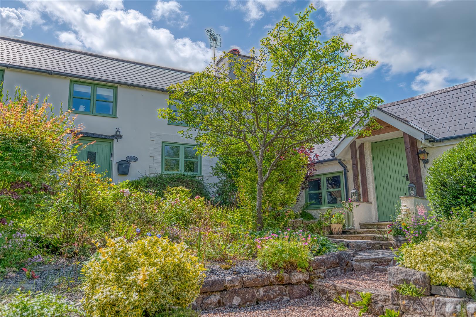 "Lake House", Pembroke photo 3