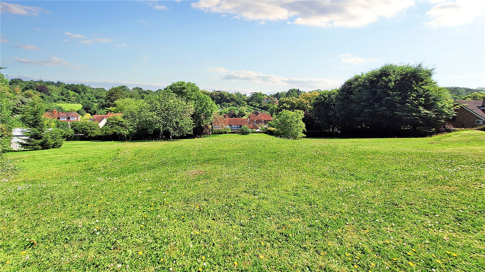 4 bedroom detached house for sale 0