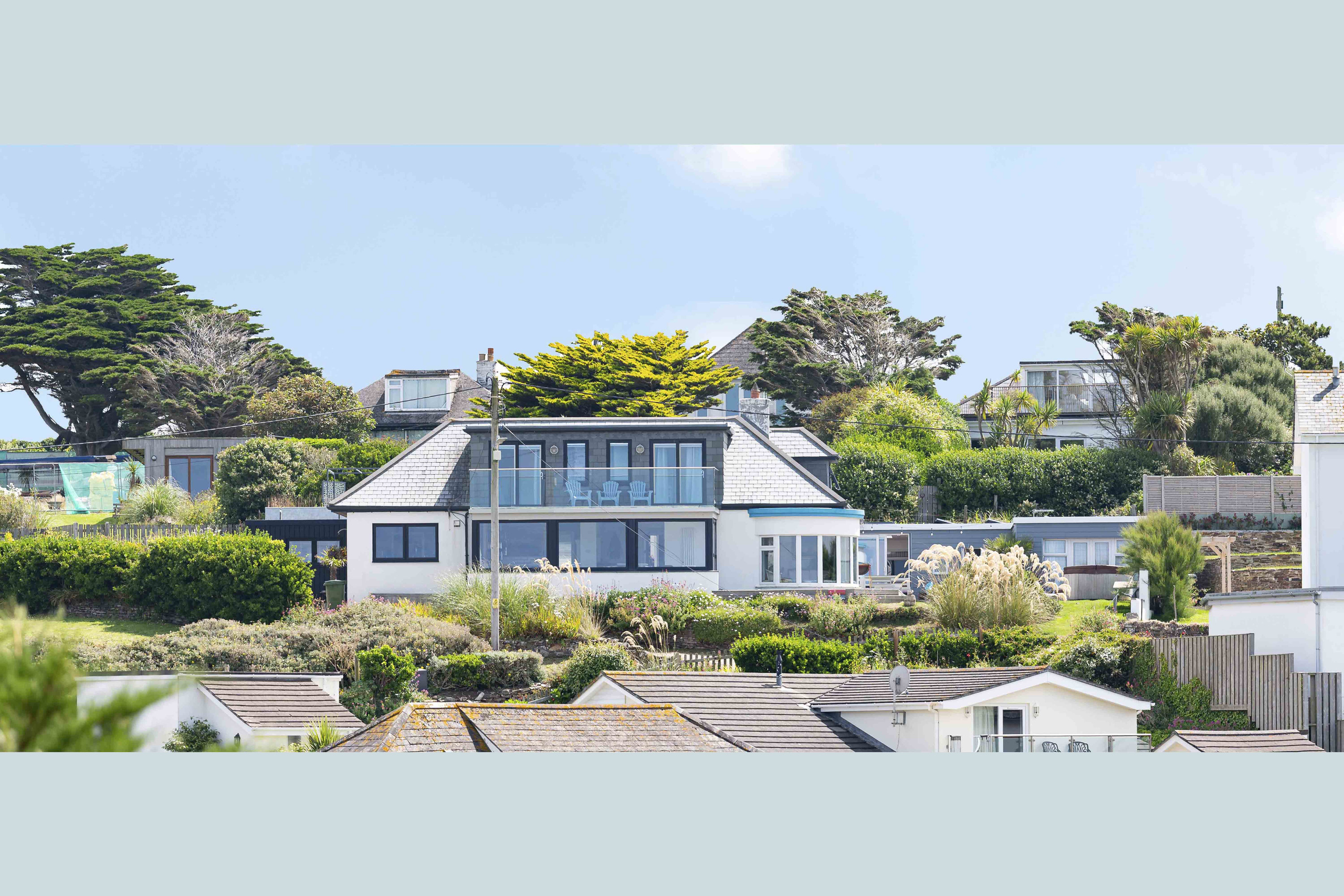 14 bedroom detached house for sale 0