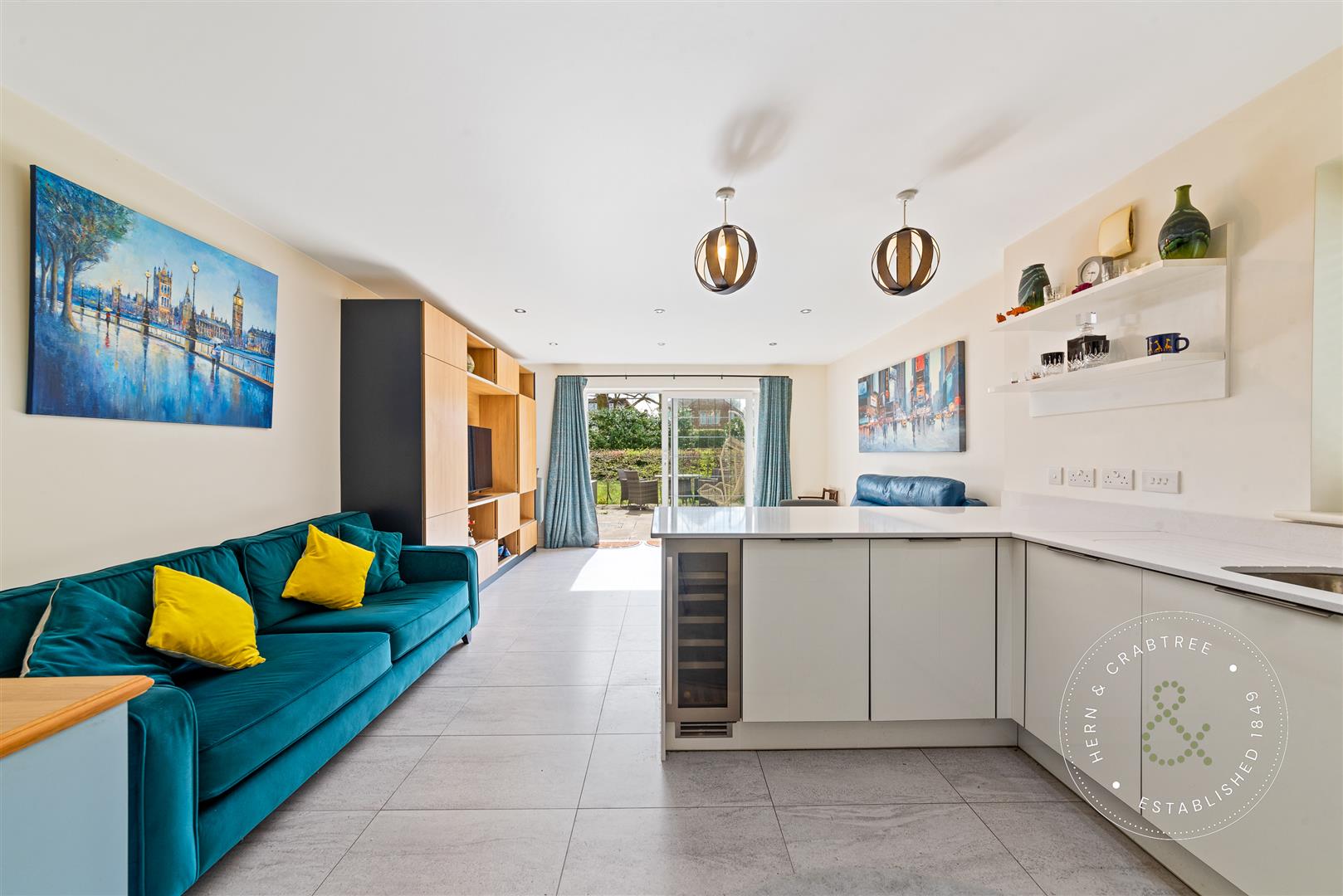 Flat 5, The Retreat, The Chantry, Cardiff photo 4