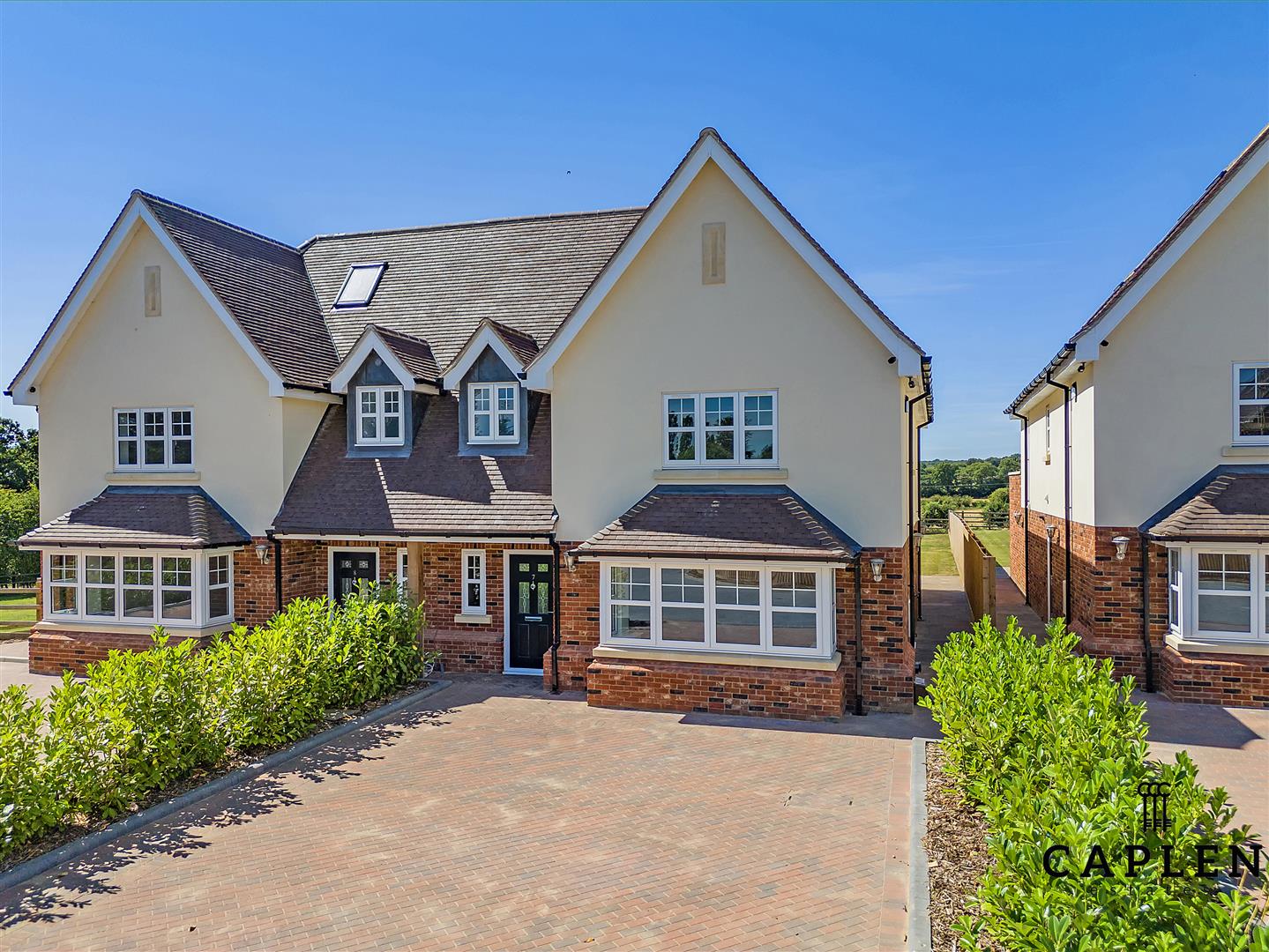 5 bedroom mews house for sale 0