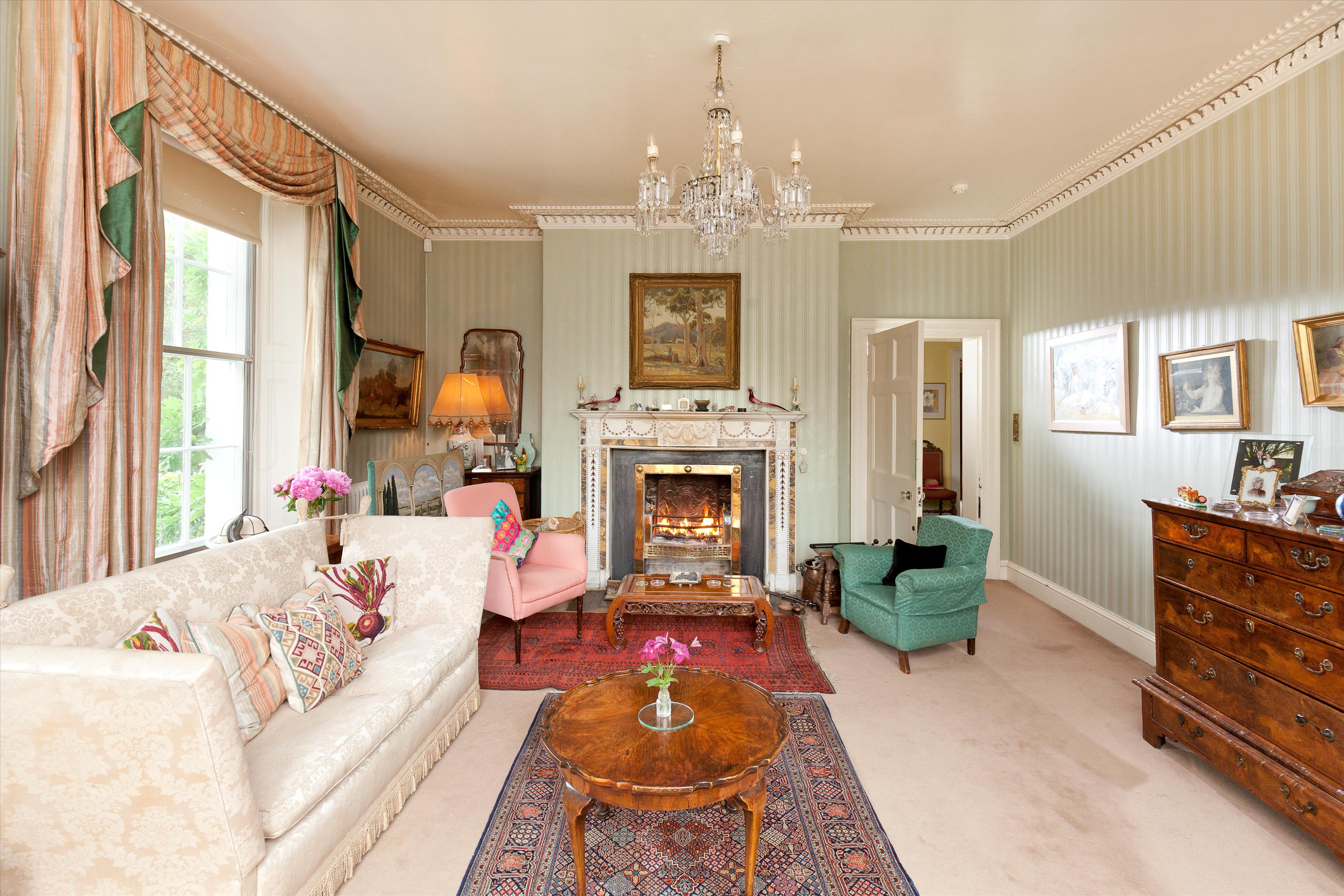 7 bedroom detached house for sale 0