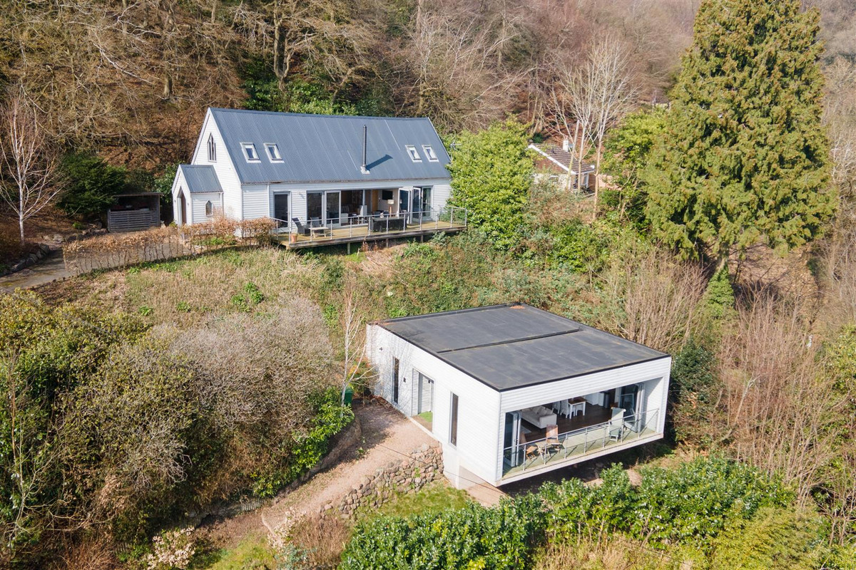 Photos of Holywell Road, Malvern, Worcestershire WR14 64470698