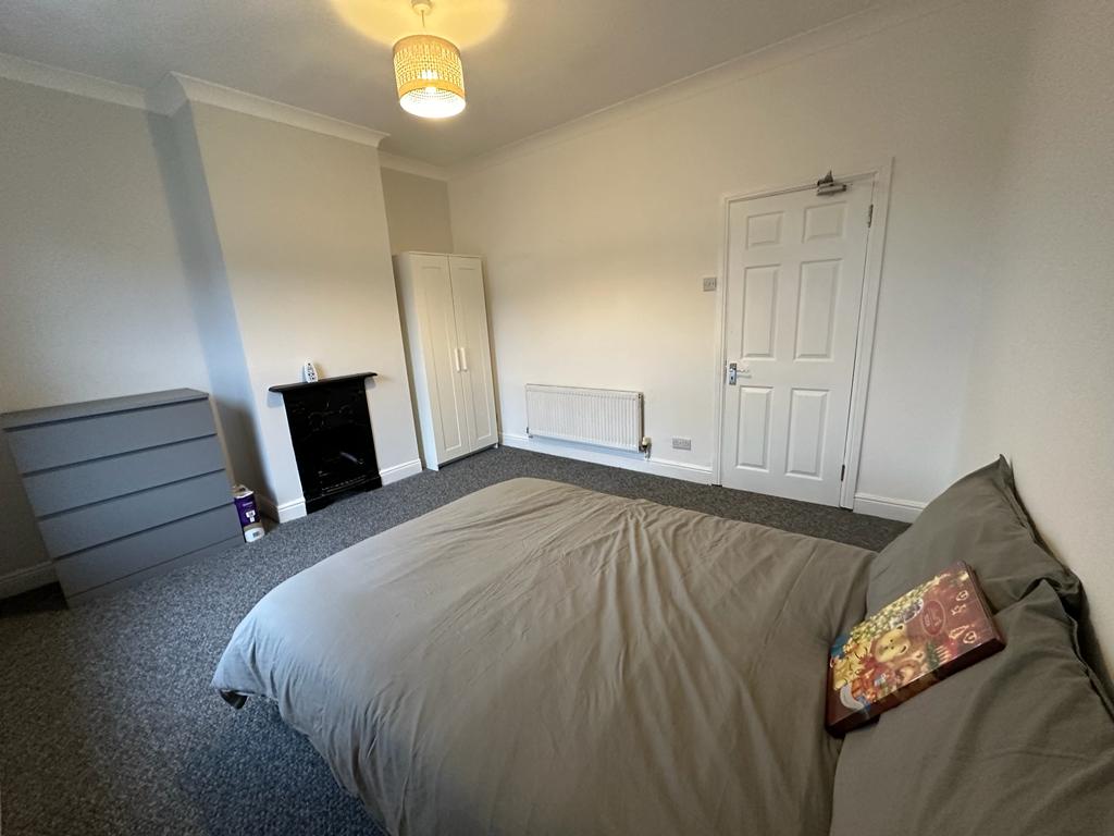 106, Dalestorth Street, Sutton -In - Ashfield photo 5