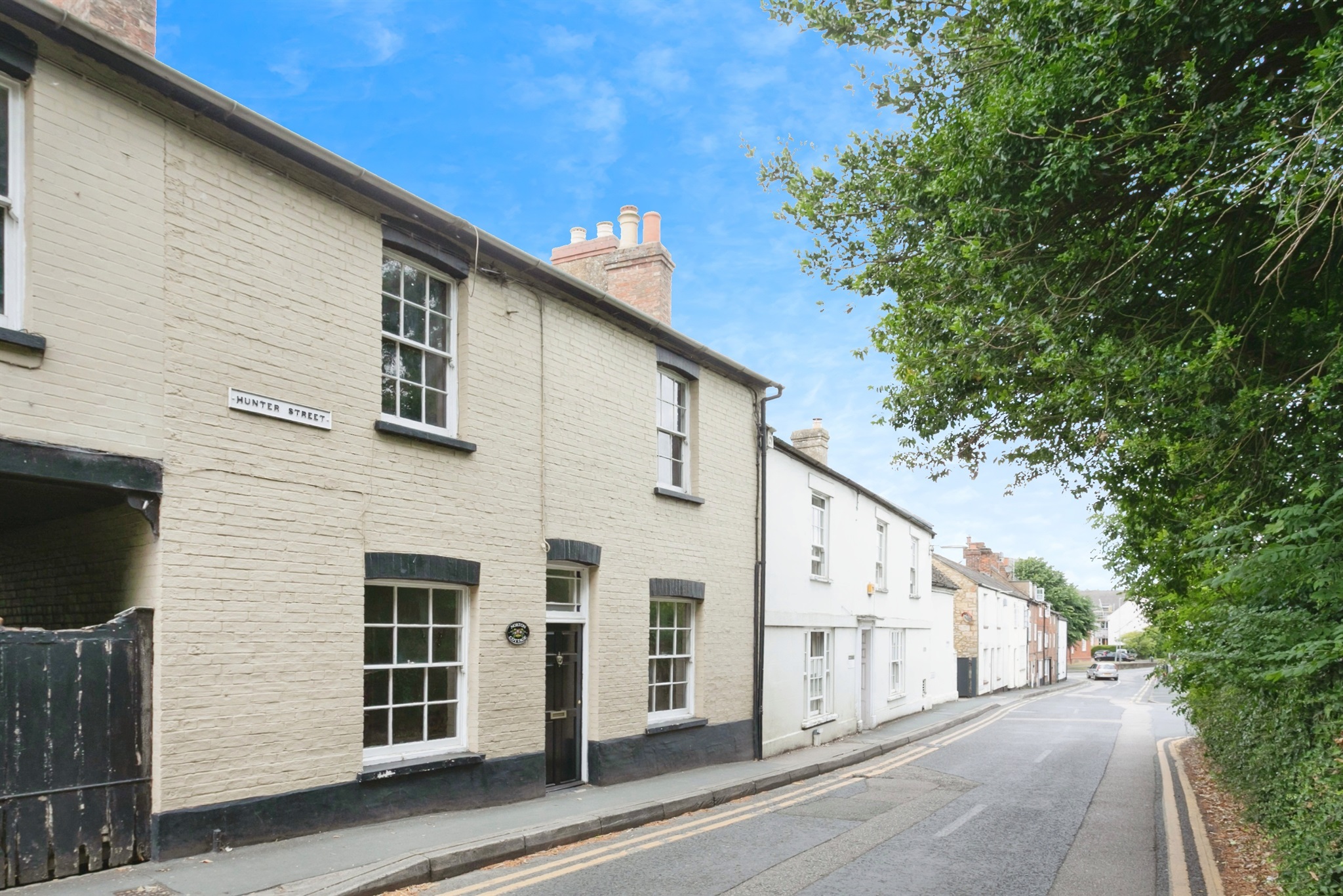3-bed house on Norton Cottage, Hunter Street, Buckingham, £380,000